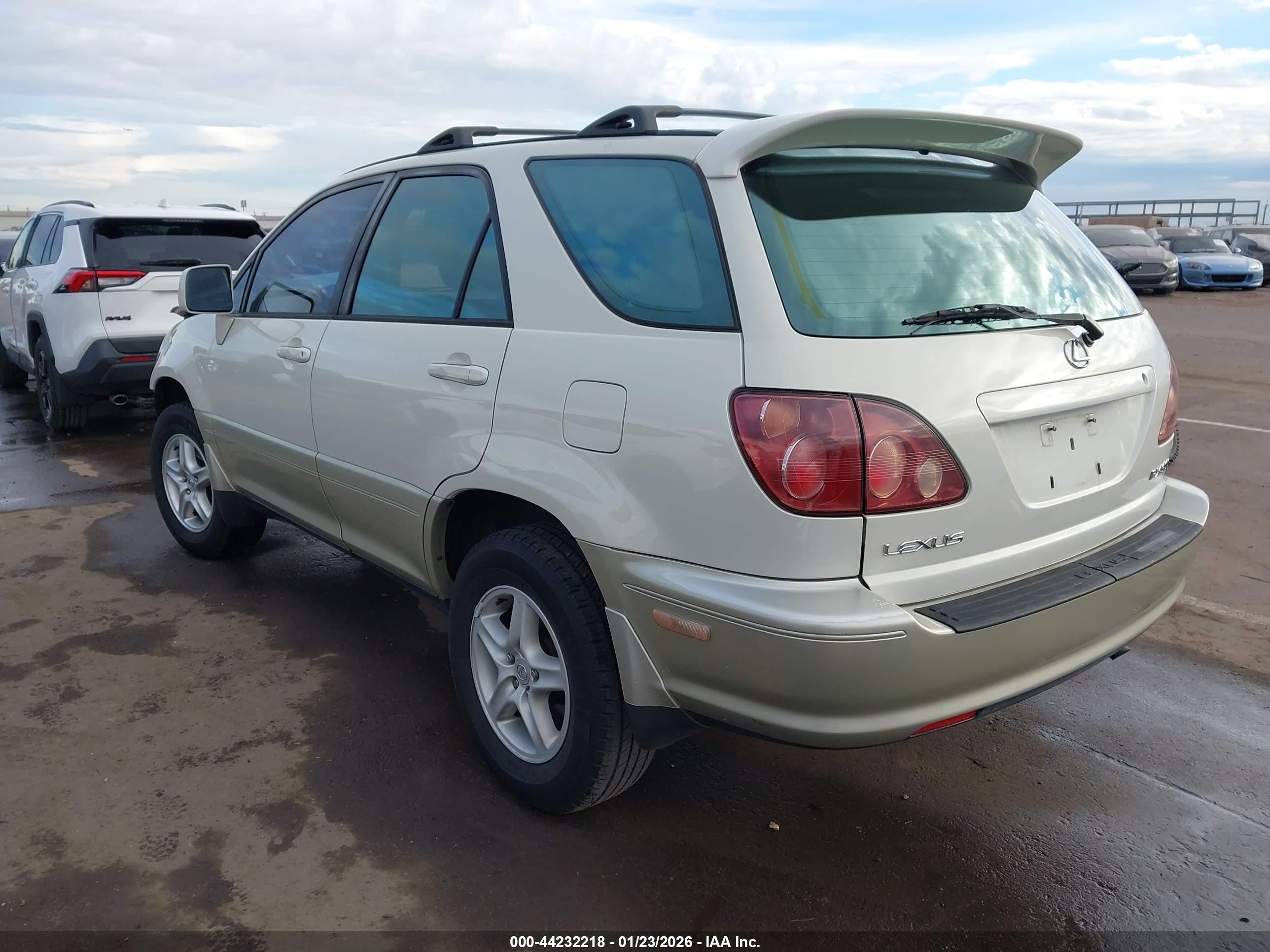 LEXUS RX image 3