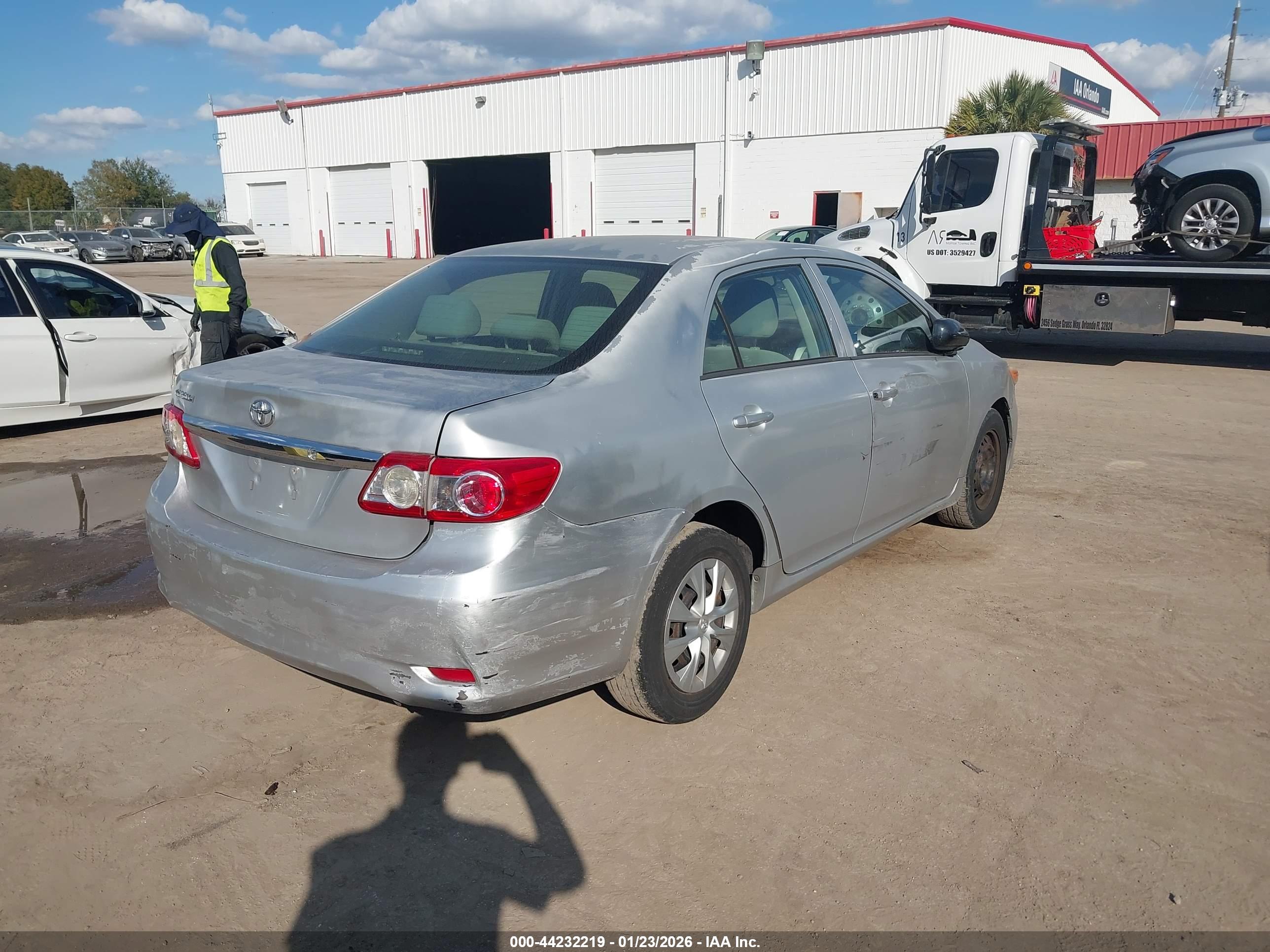 TOYOTA COROLLA image 4
