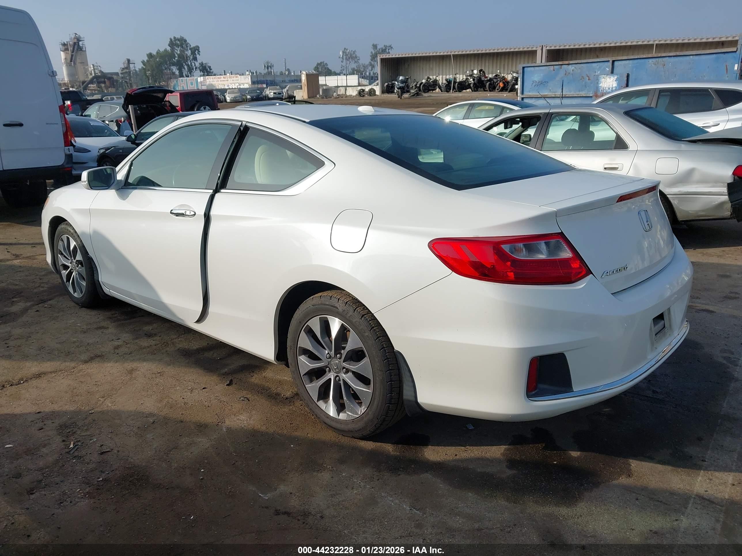 HONDA ACCORD image 3