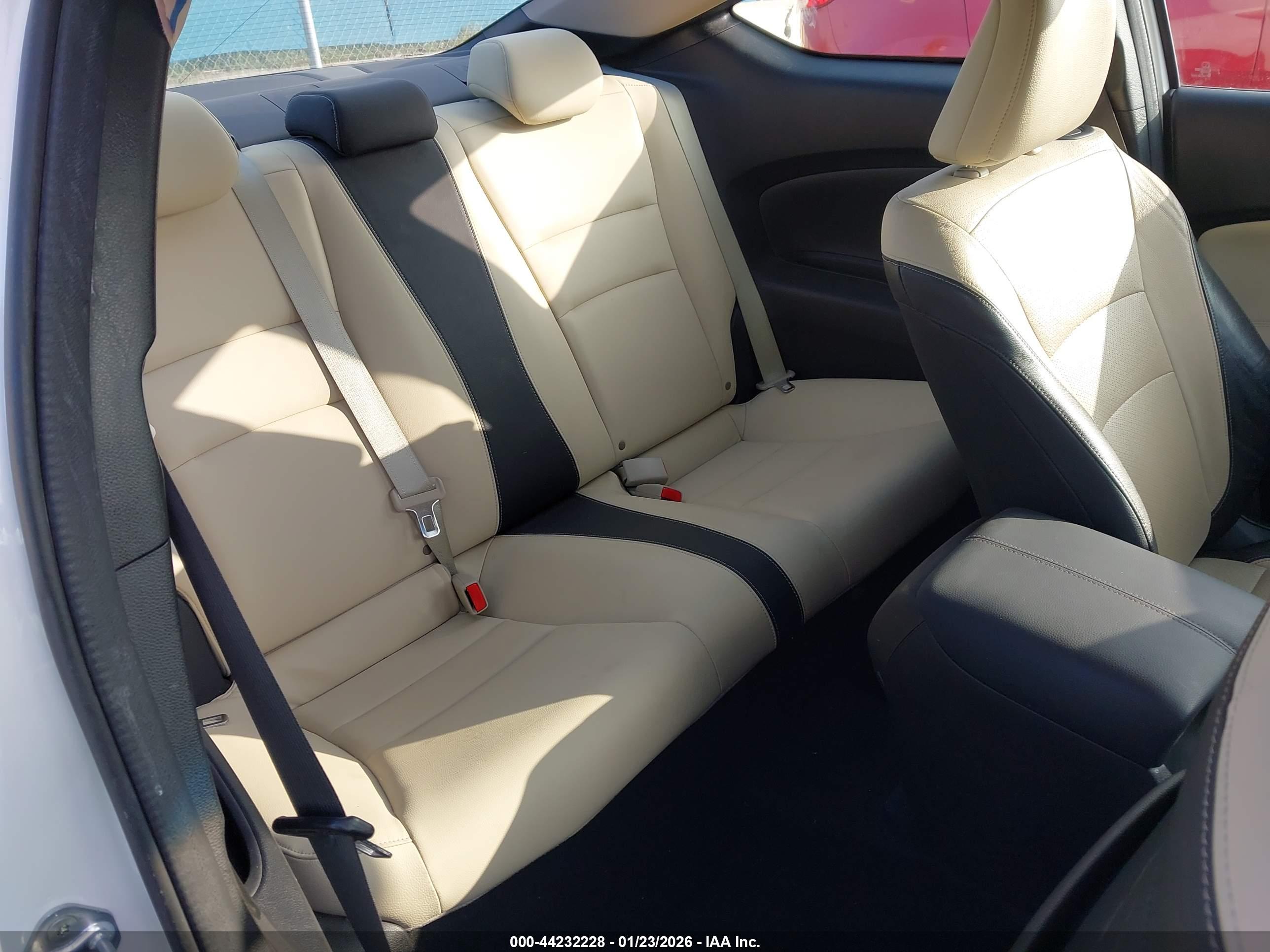 HONDA ACCORD image 8
