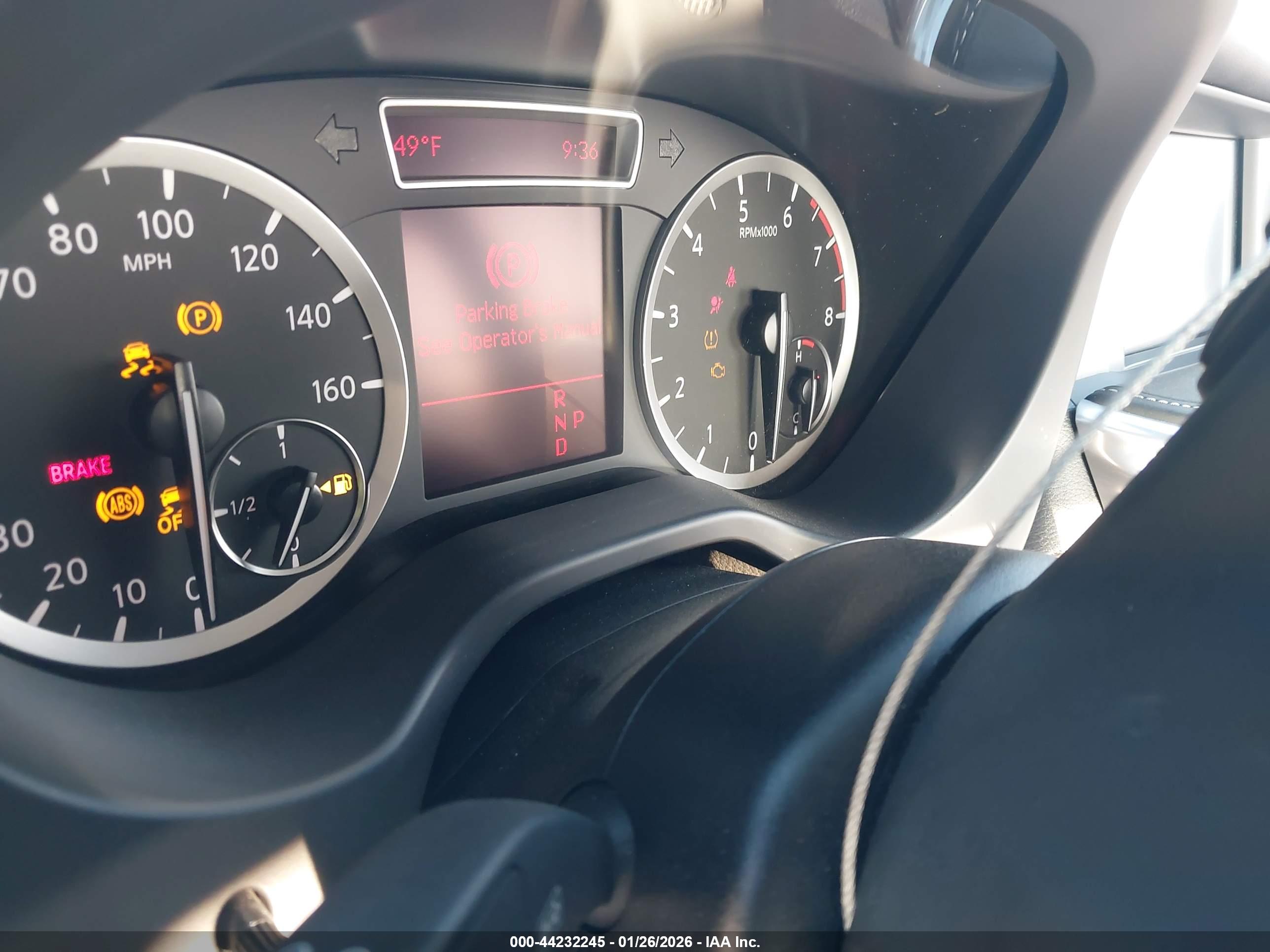 INFINITI QX30 image 7