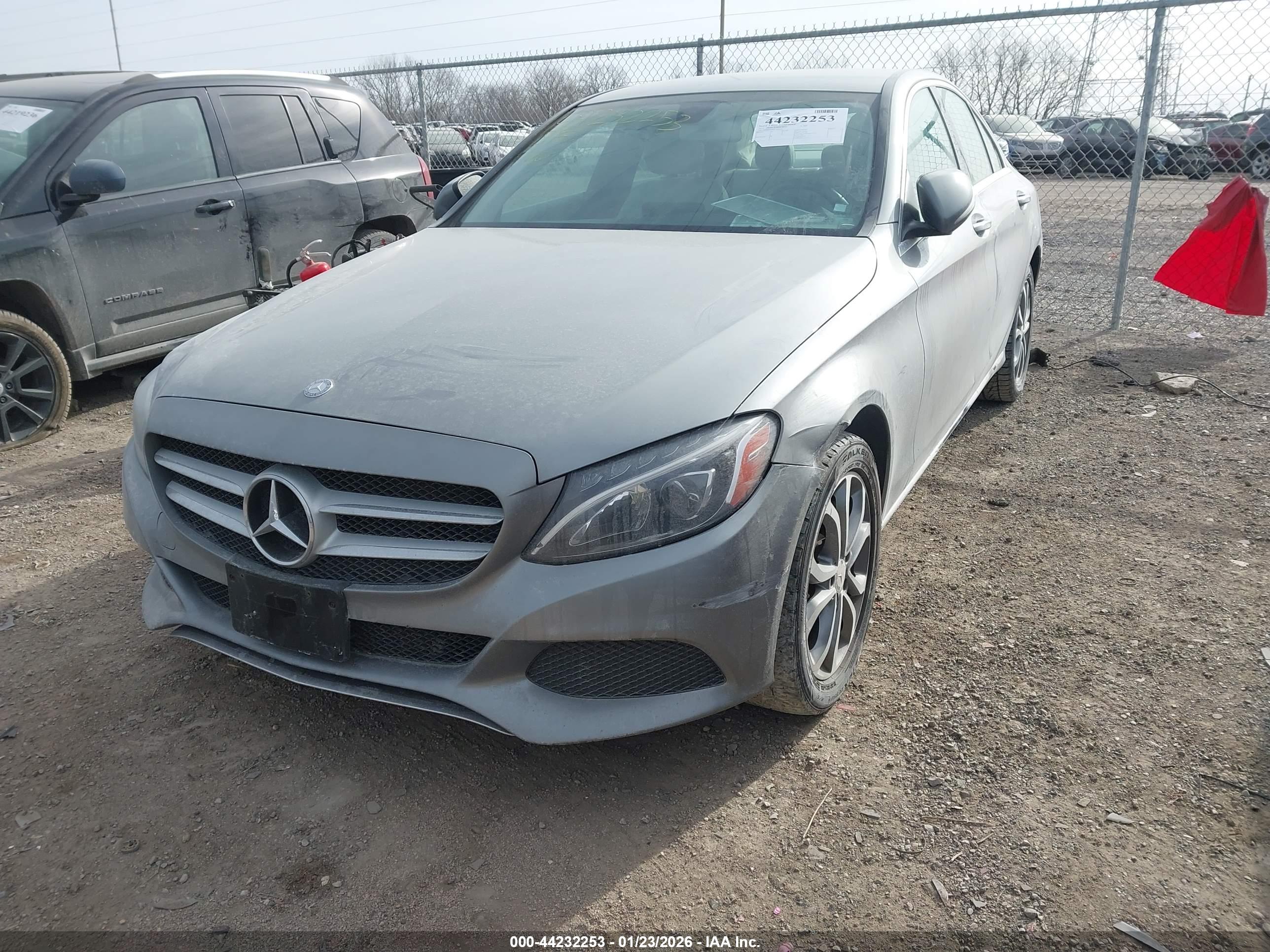 MERCEDES-BENZ C image 2