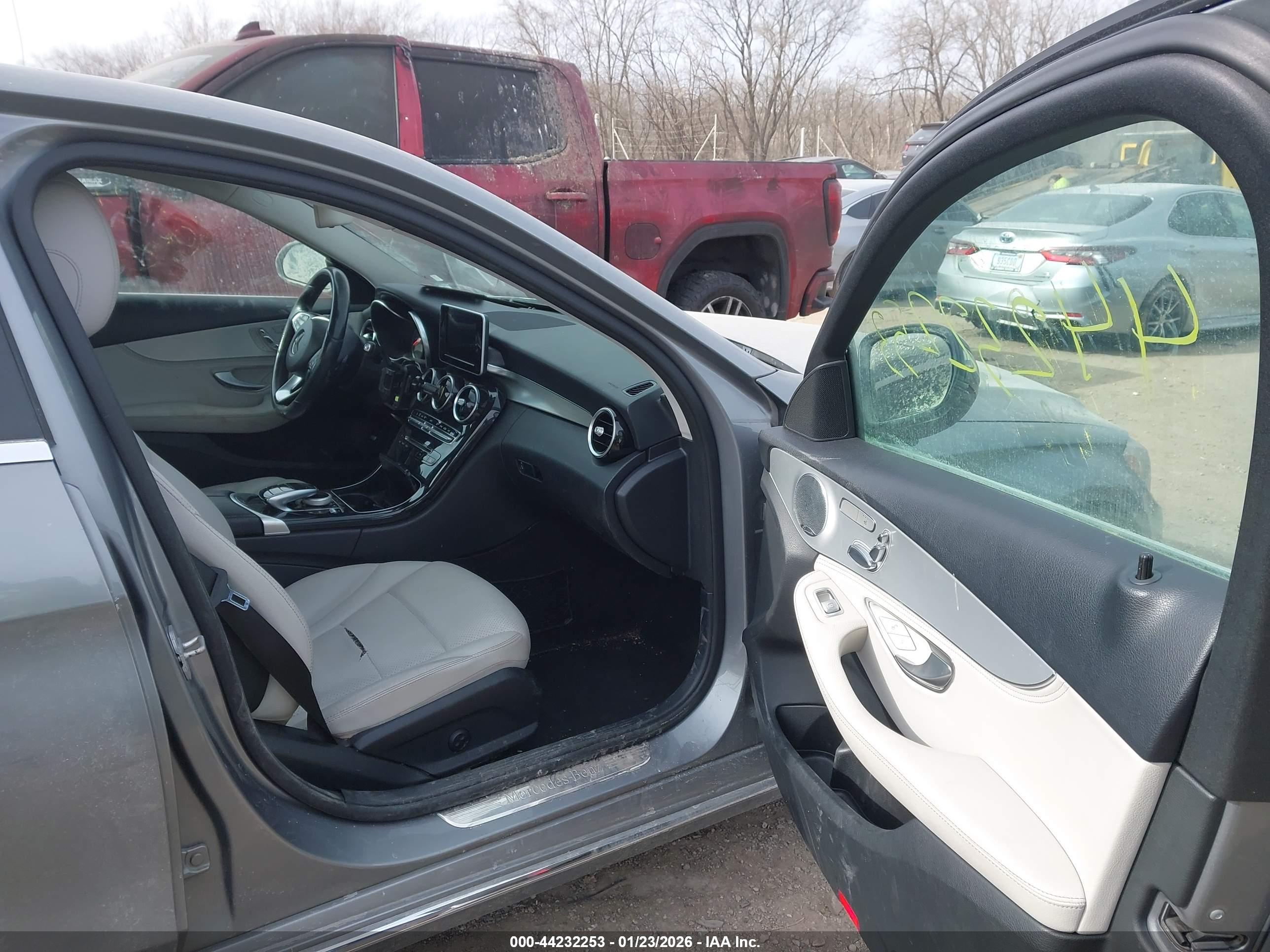 MERCEDES-BENZ C image 5