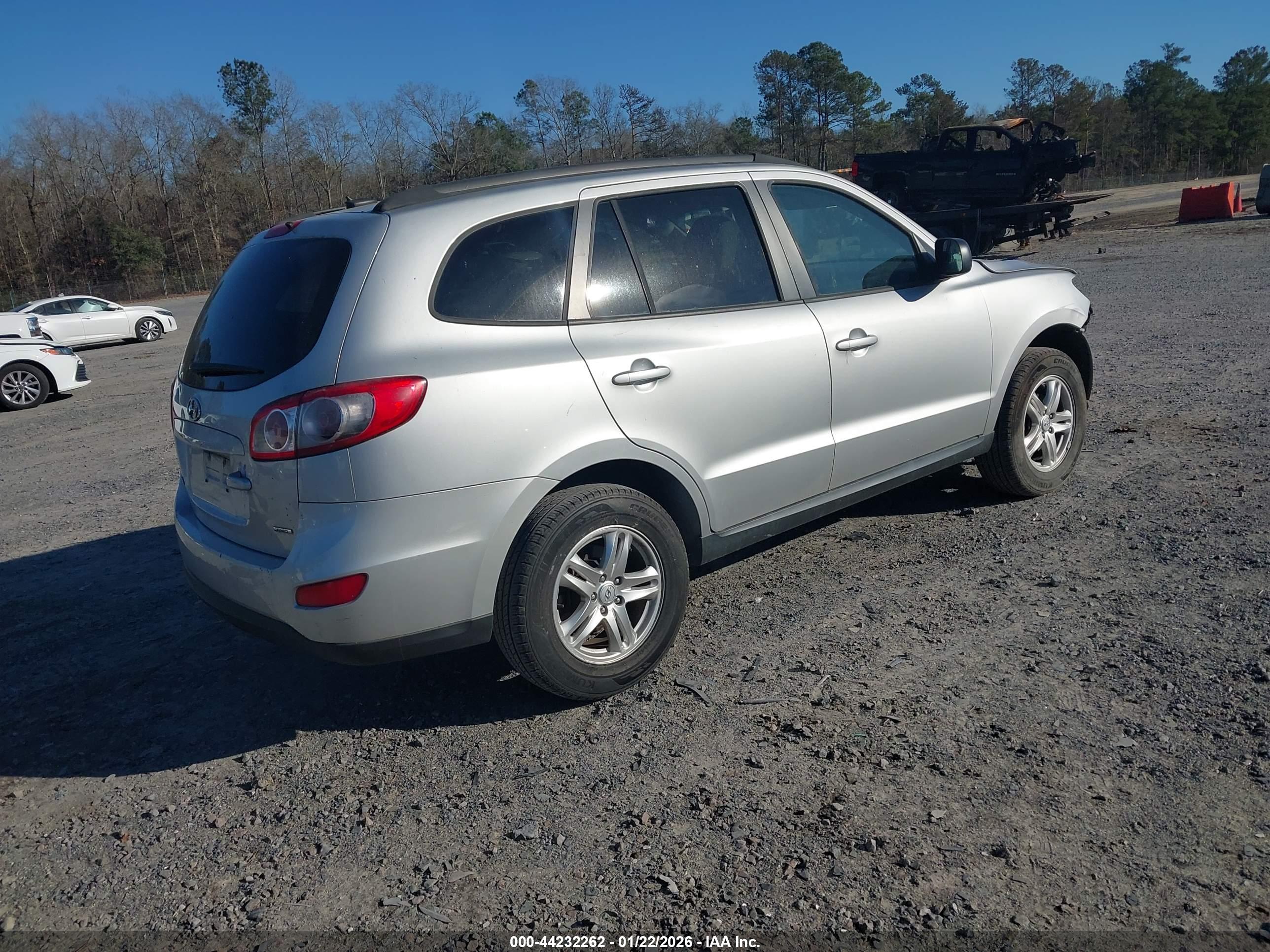 HYUNDAI SANTA image 4