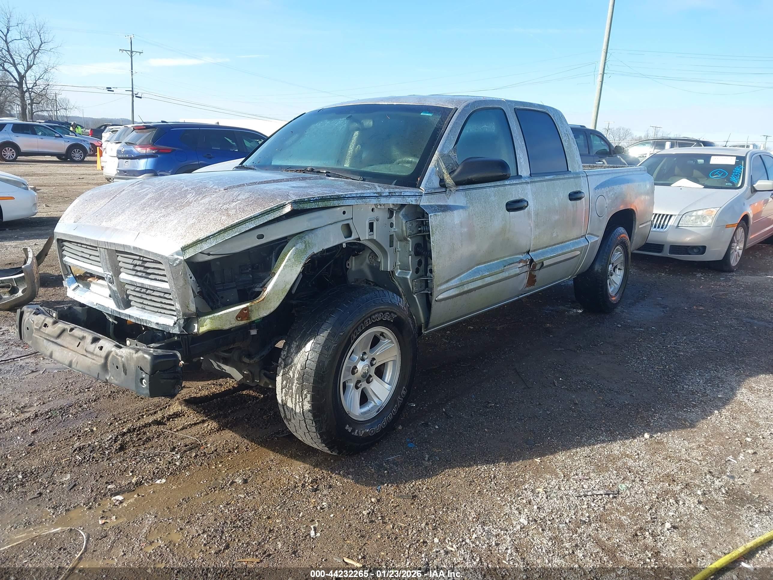 DODGE DAKOTA image 2