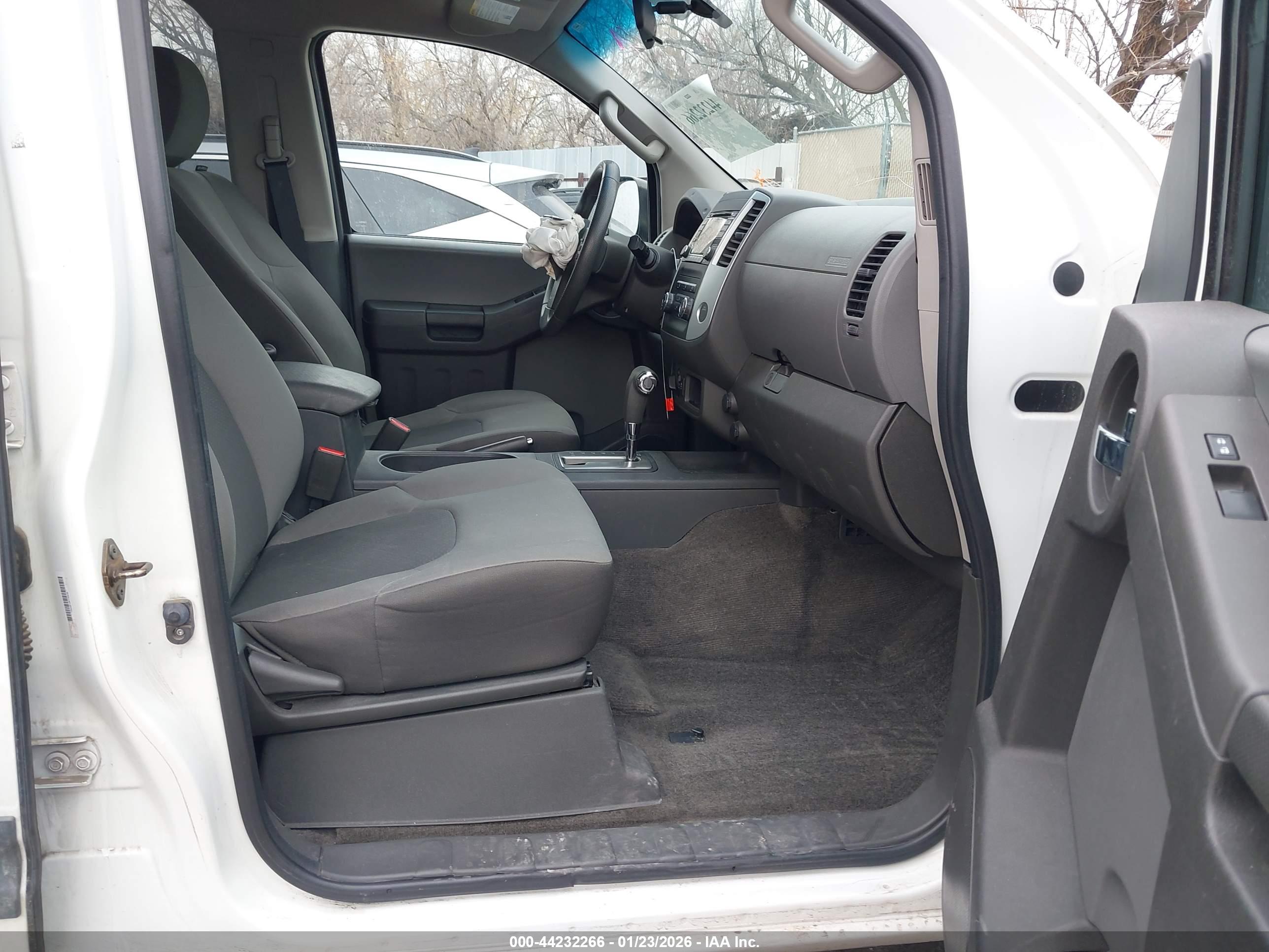 NISSAN XTERRA image 5