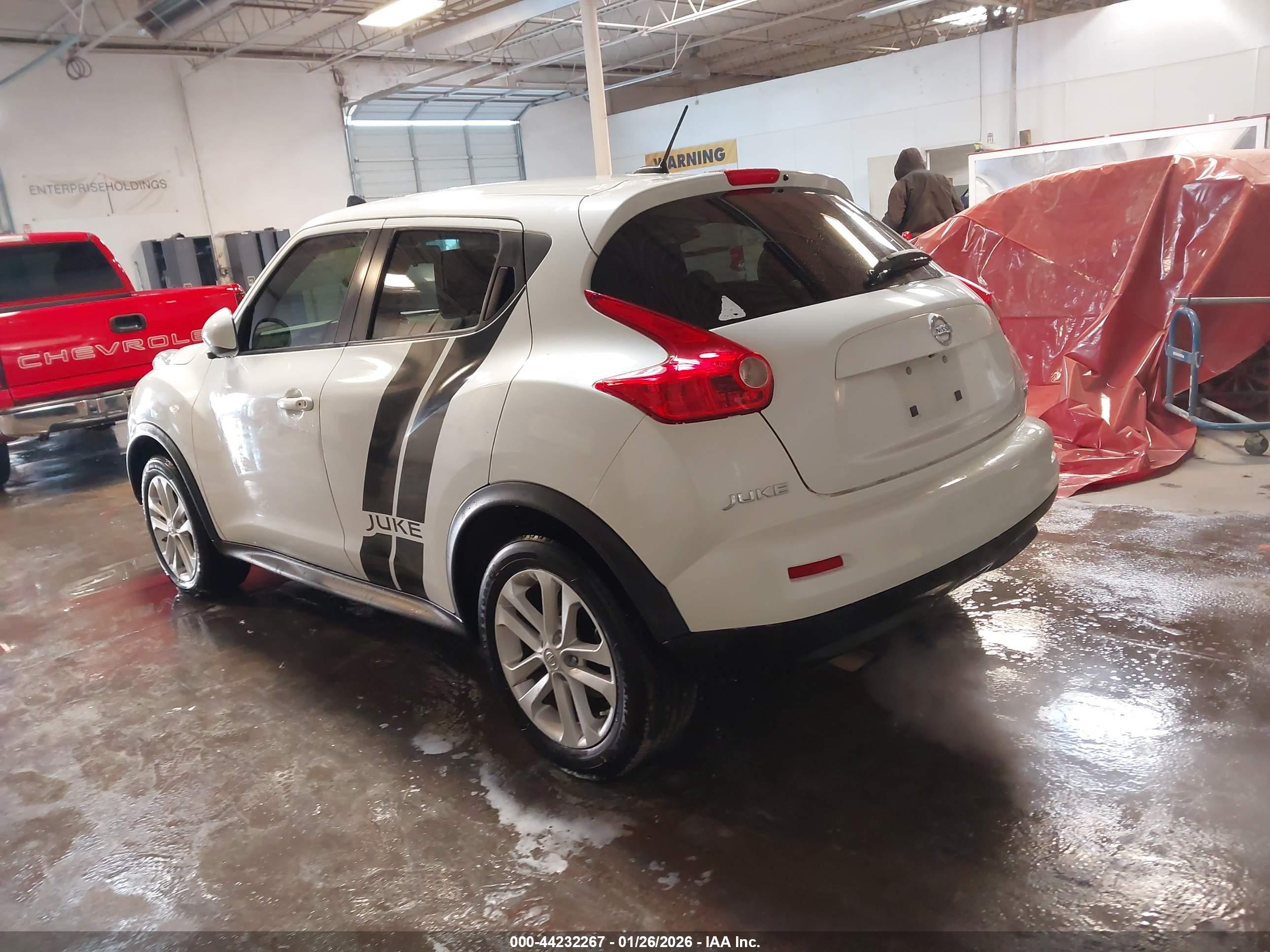 NISSAN JUKE image 3