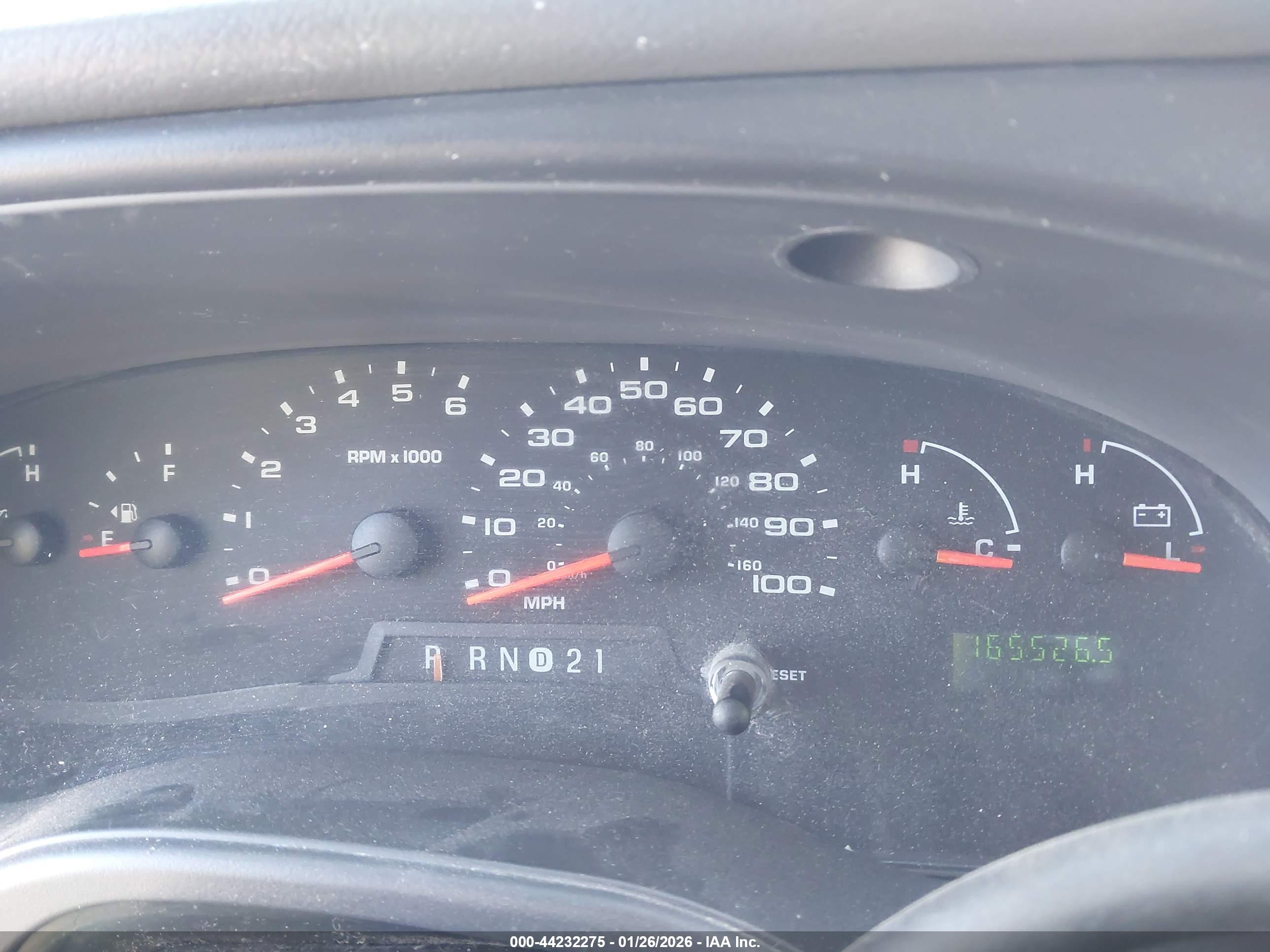FORD E-150 image 7