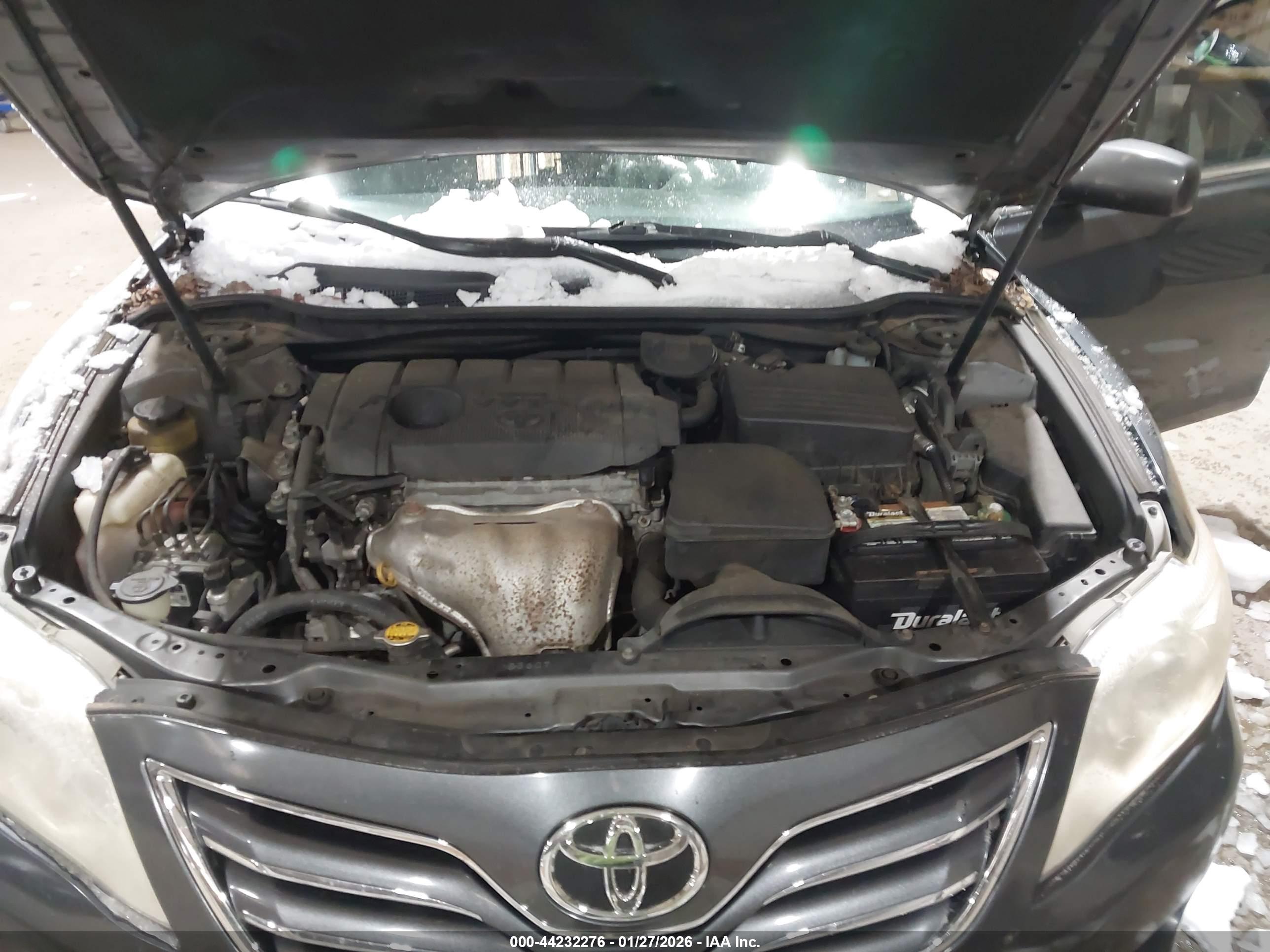 TOYOTA CAMRY image 10