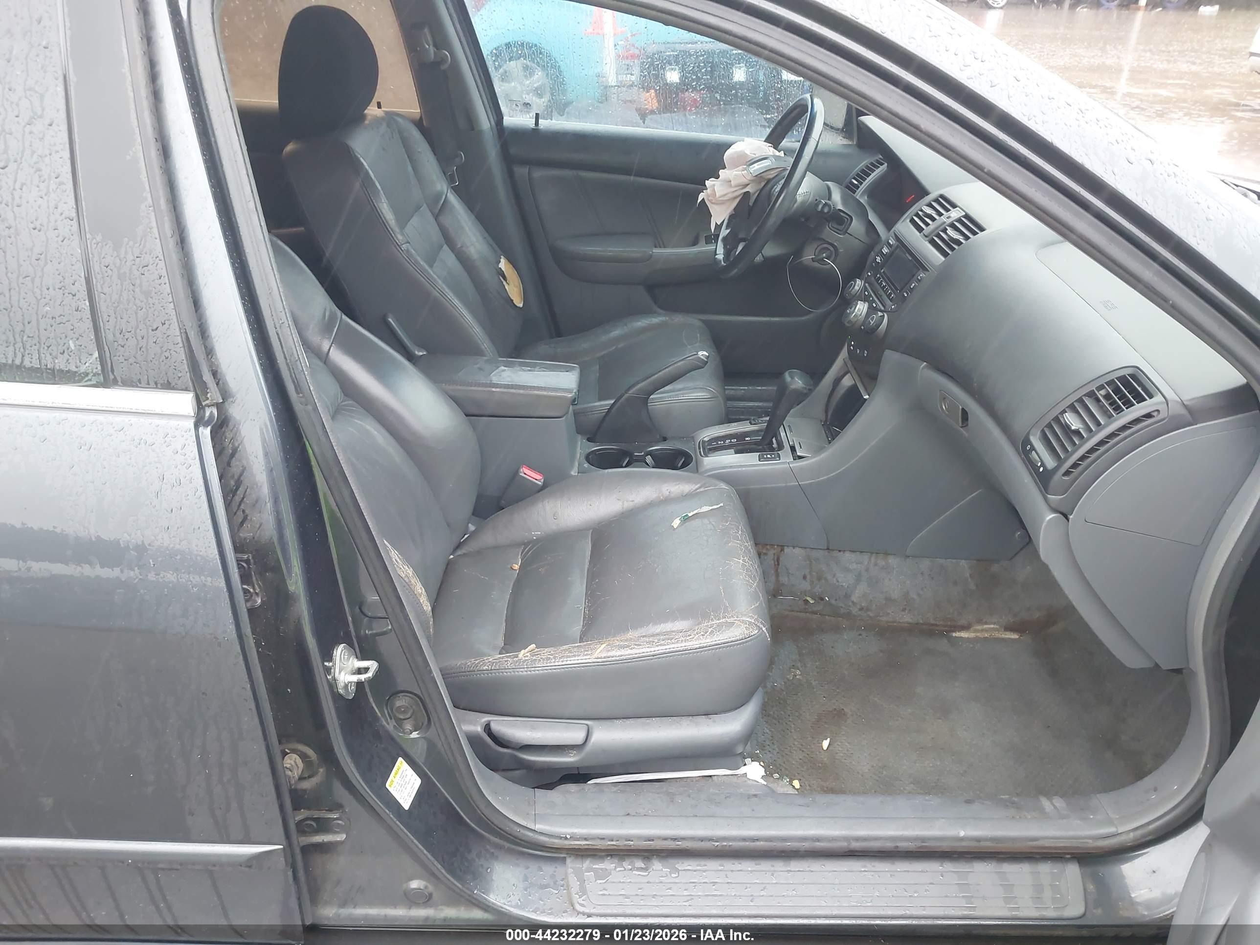 HONDA ACCORD image 5