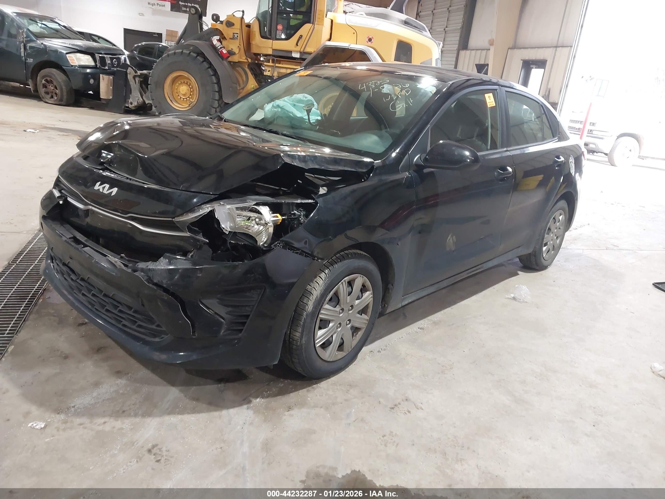 KIA RIO image 2