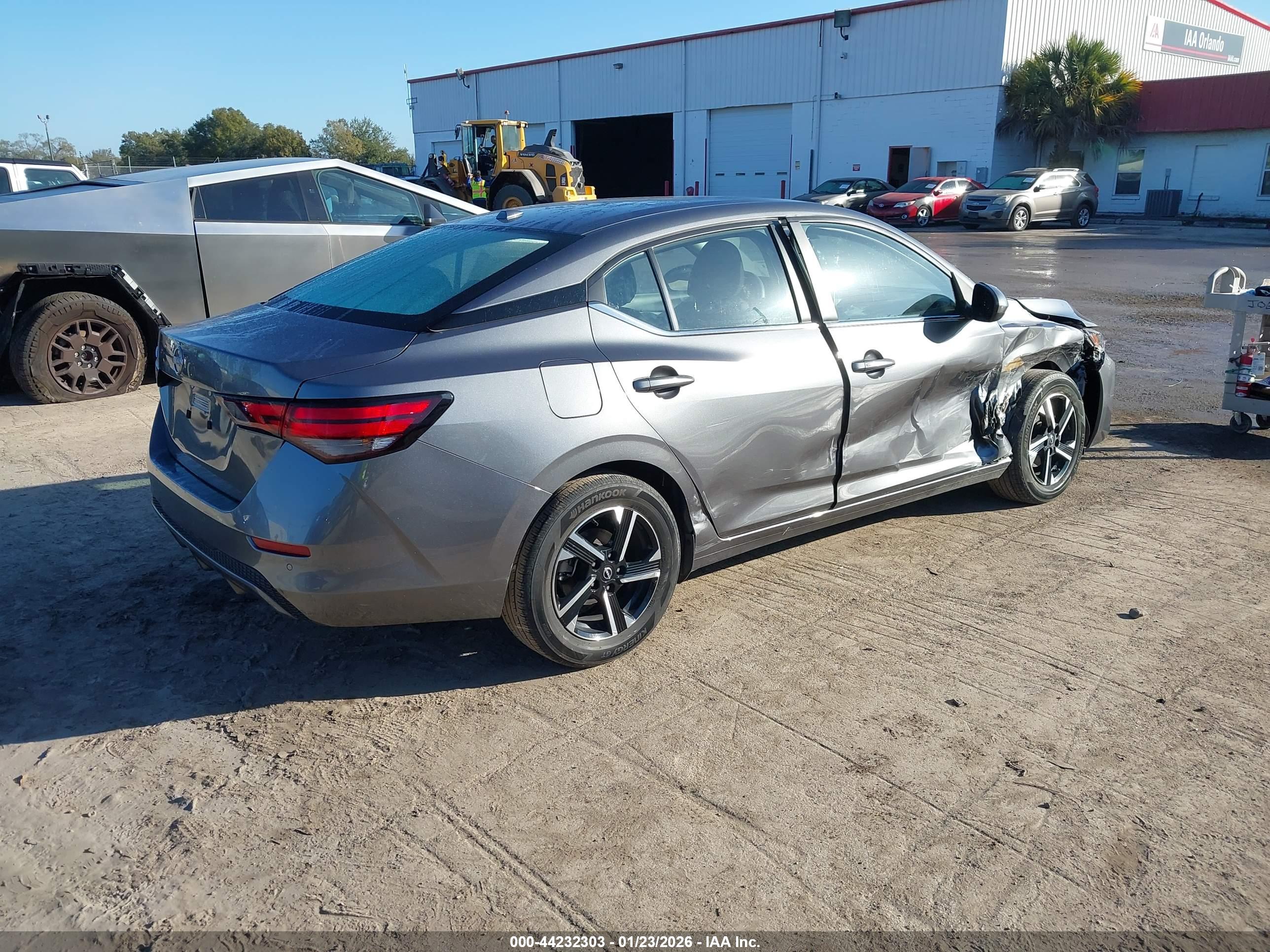NISSAN SENTRA image 4