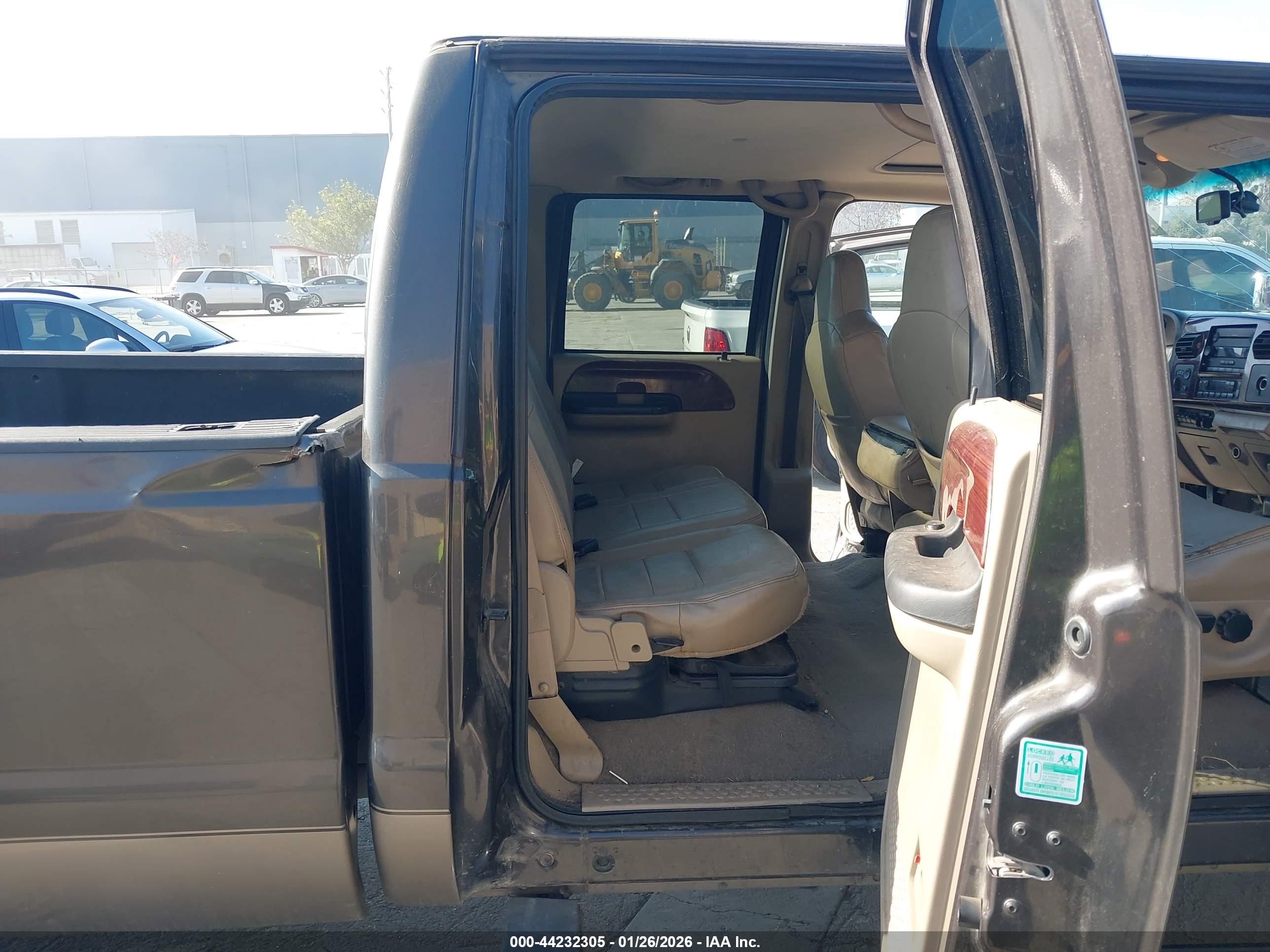 FORD F-350 image 8