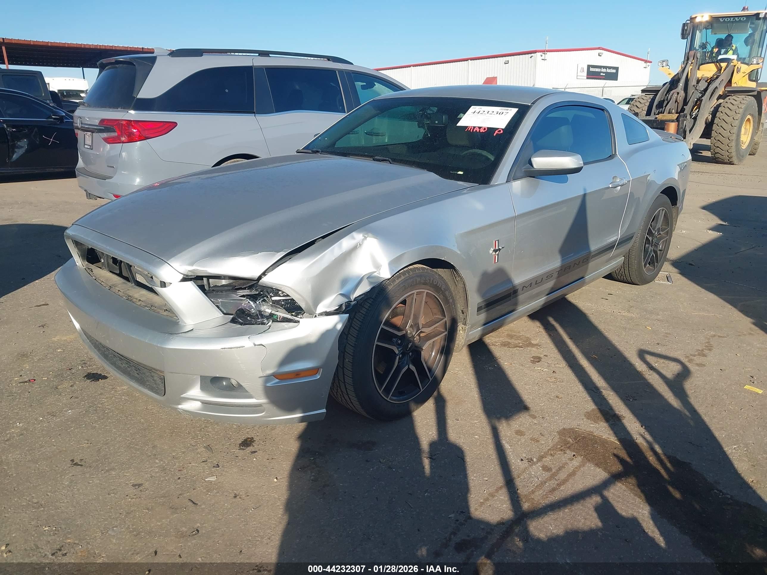 FORD MUSTANG image 2
