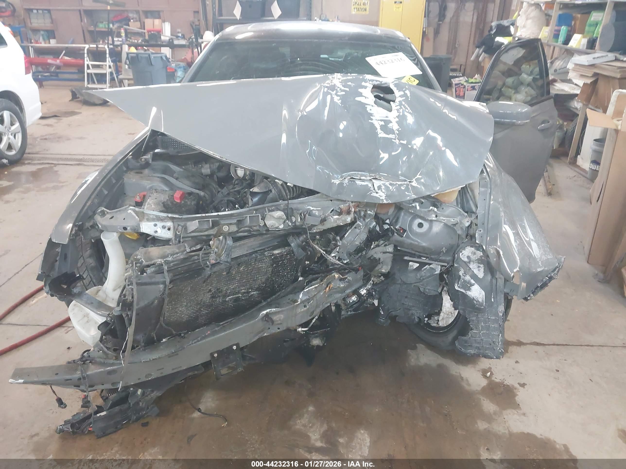 CHRYSLER 300 image 6