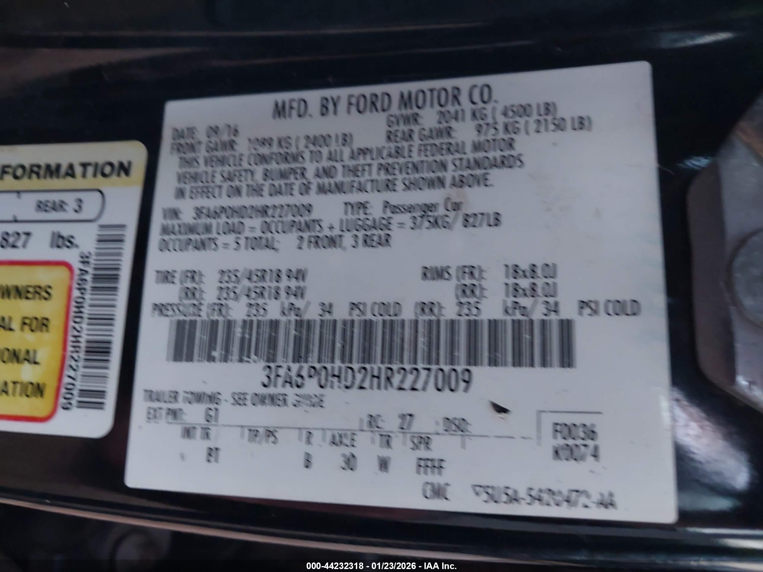 FORD FUSION image 9