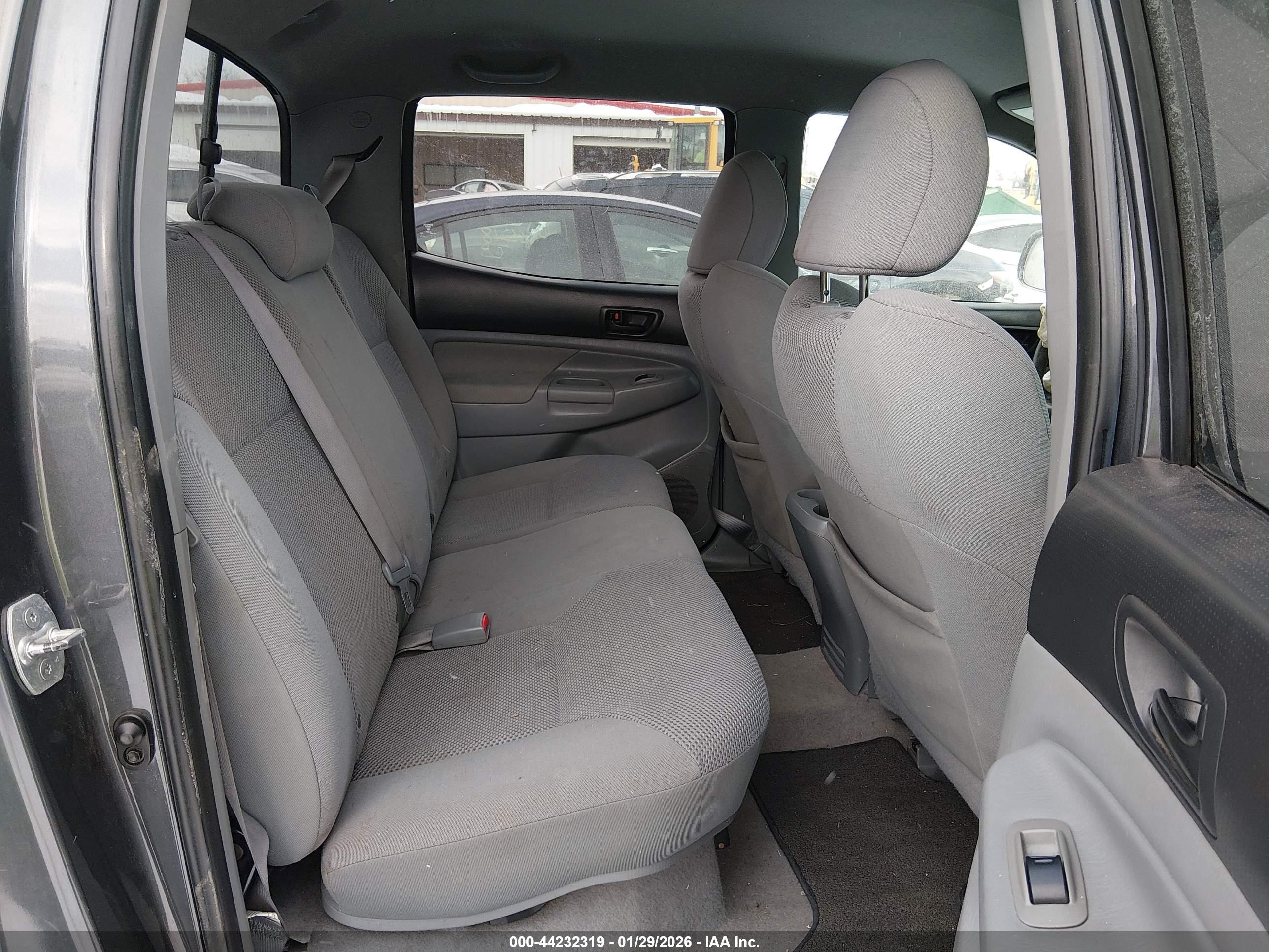 TOYOTA TACOMA image 8