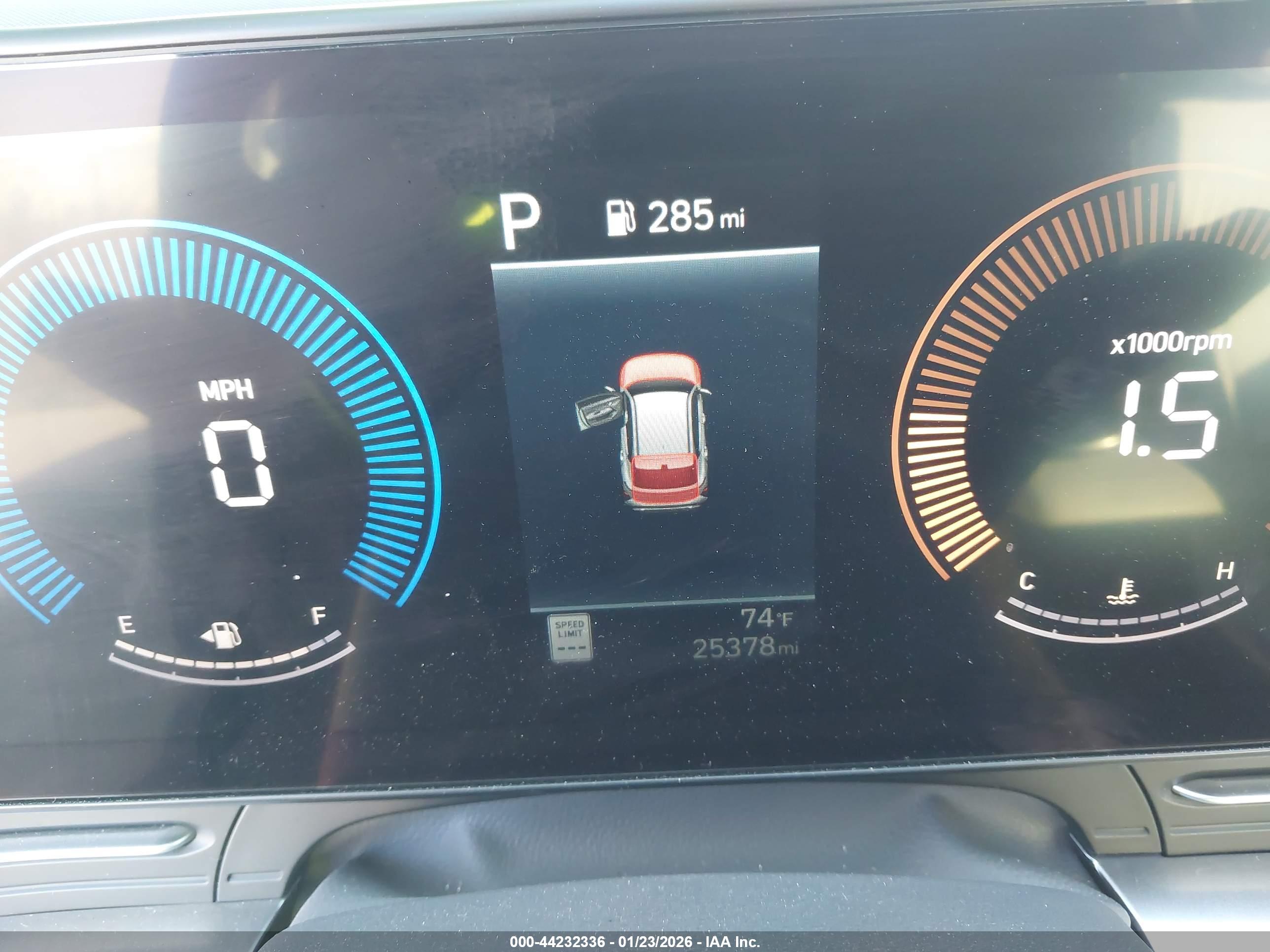 HYUNDAI KONA image 7