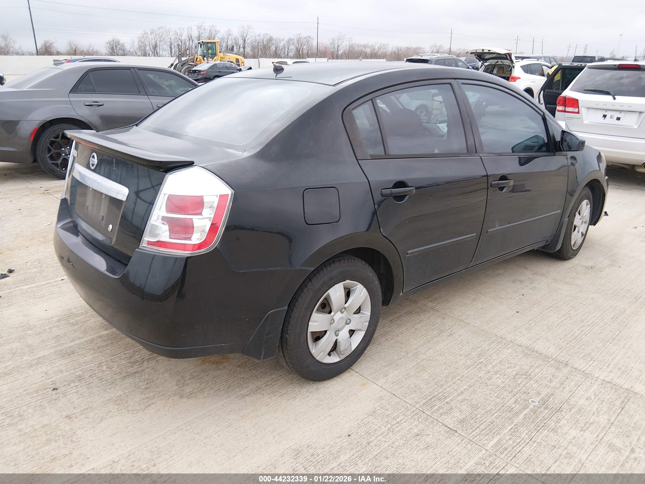 NISSAN SENTRA image 4