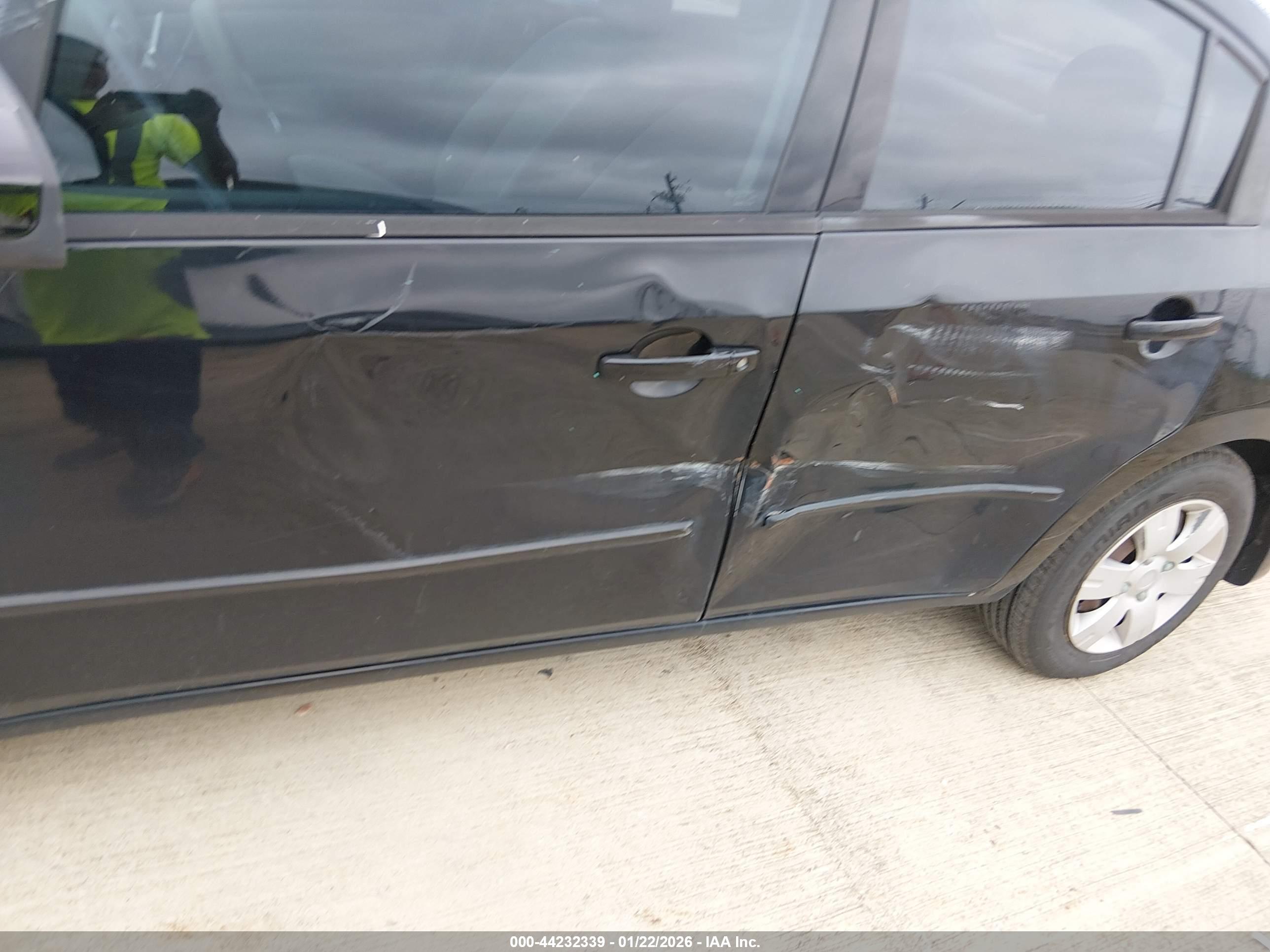 NISSAN SENTRA image 6