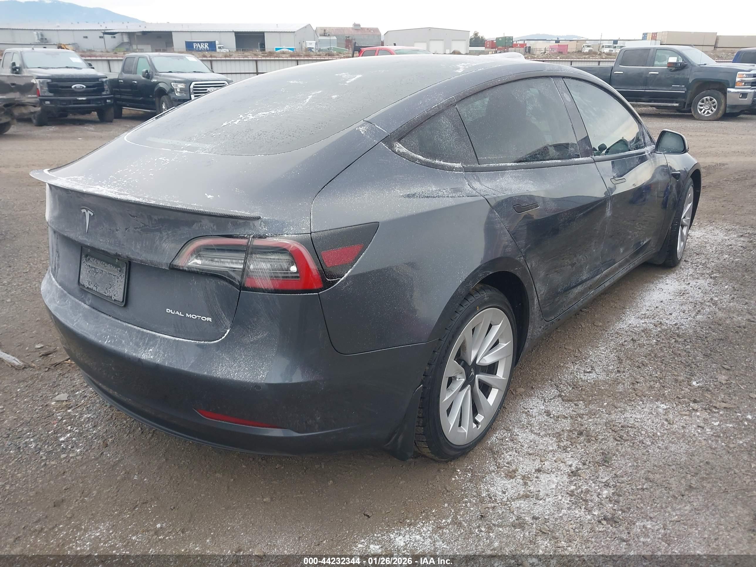 TESLA MODEL image 4