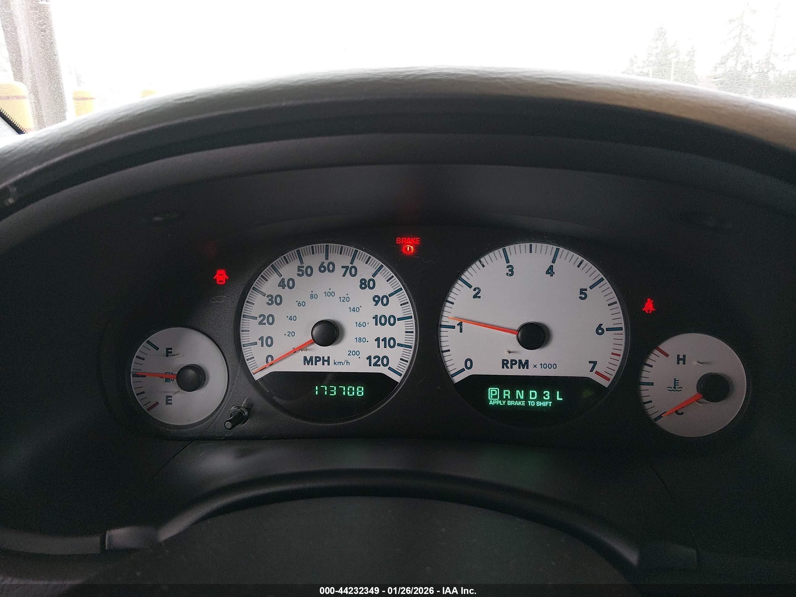 DODGE CARAVAN image 7