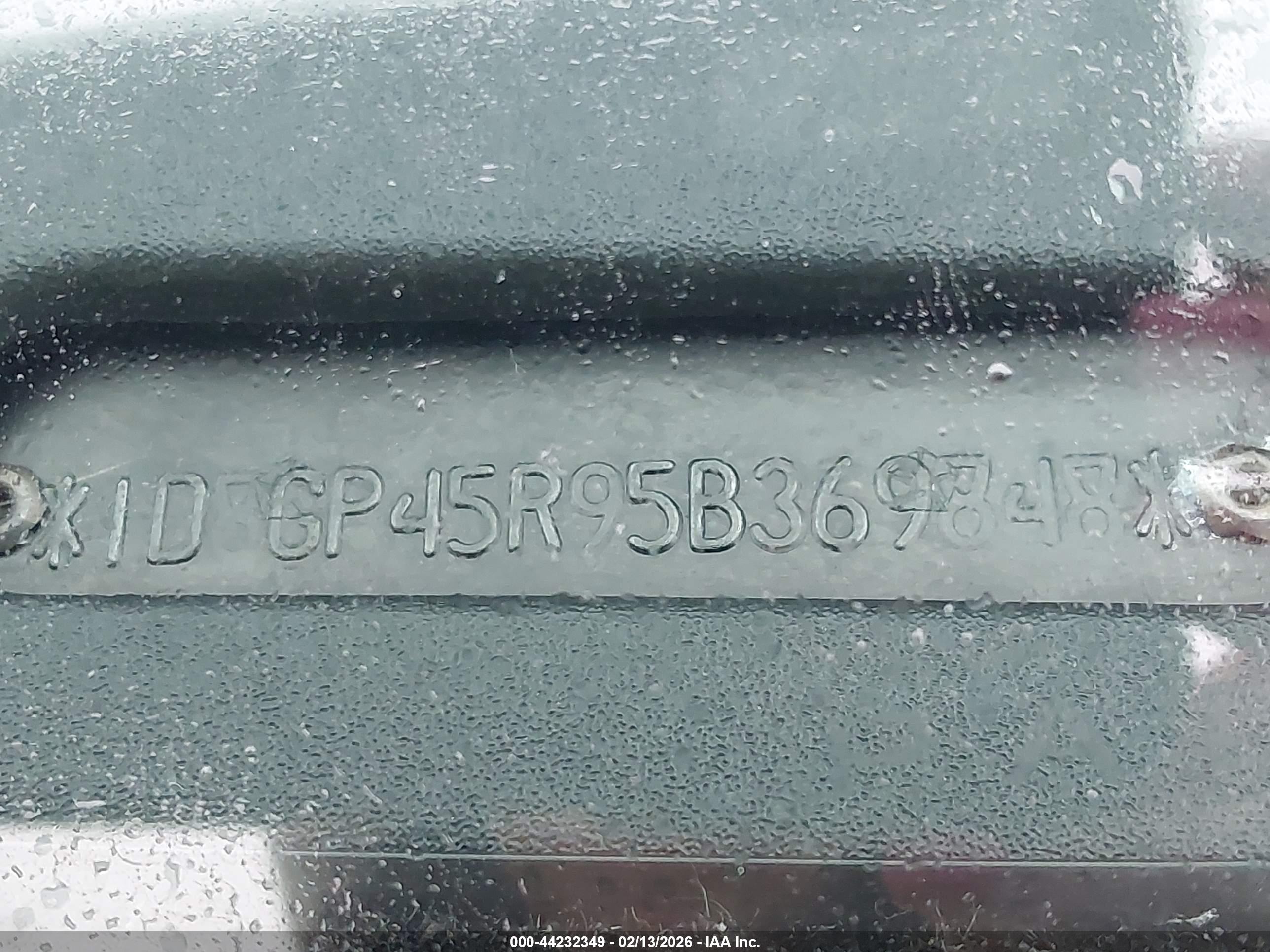 DODGE CARAVAN image 9