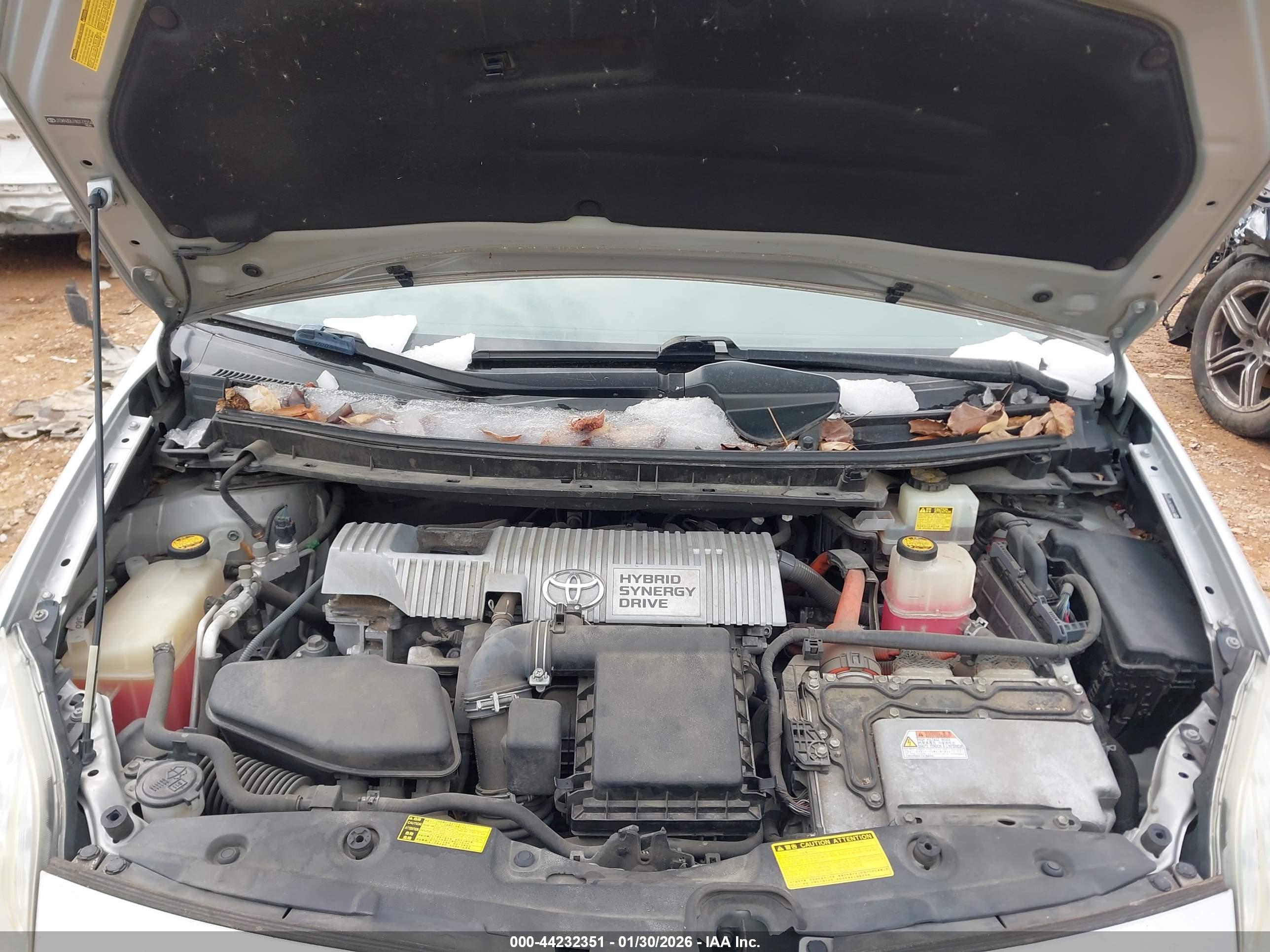 TOYOTA PRIUS image 10