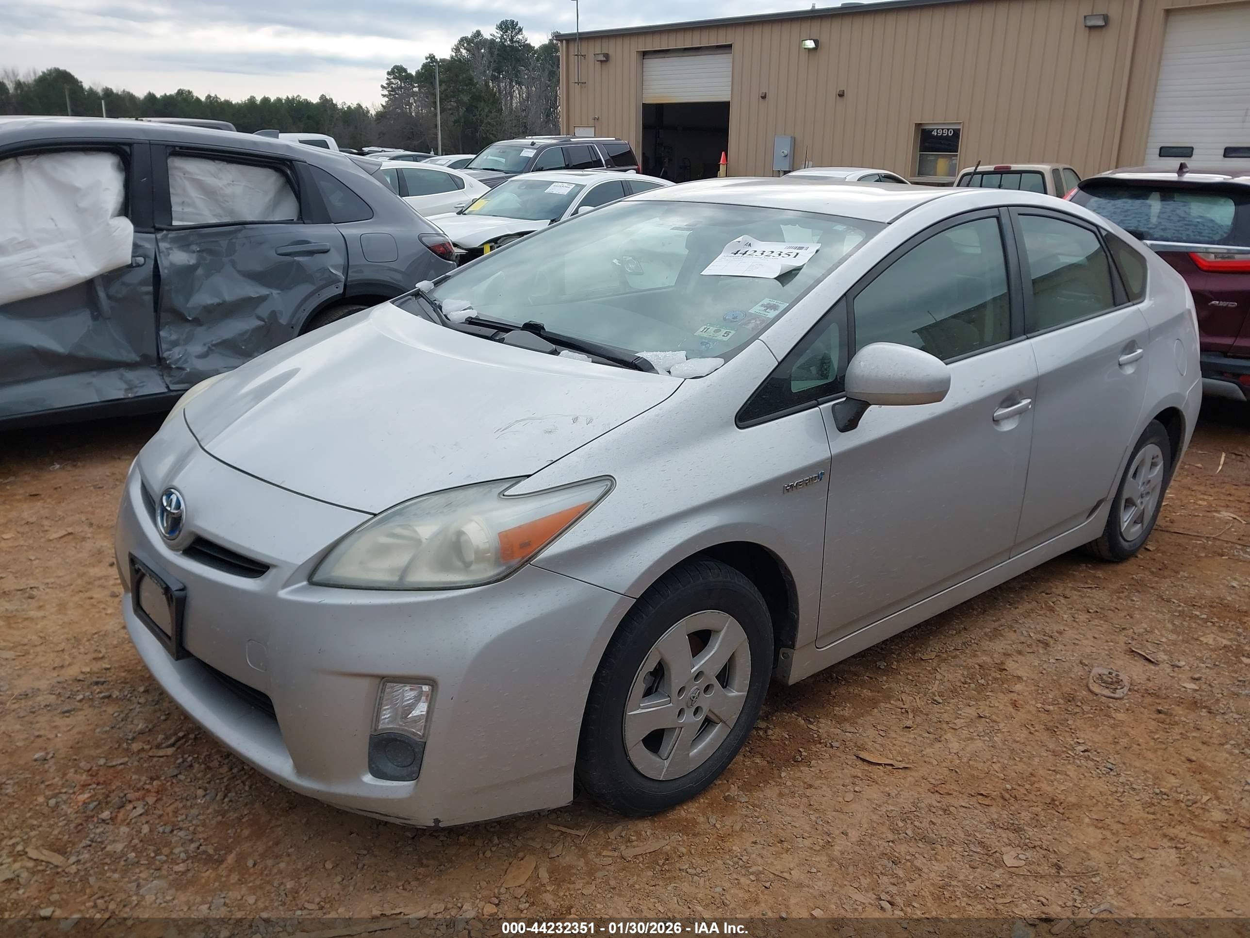TOYOTA PRIUS image 2
