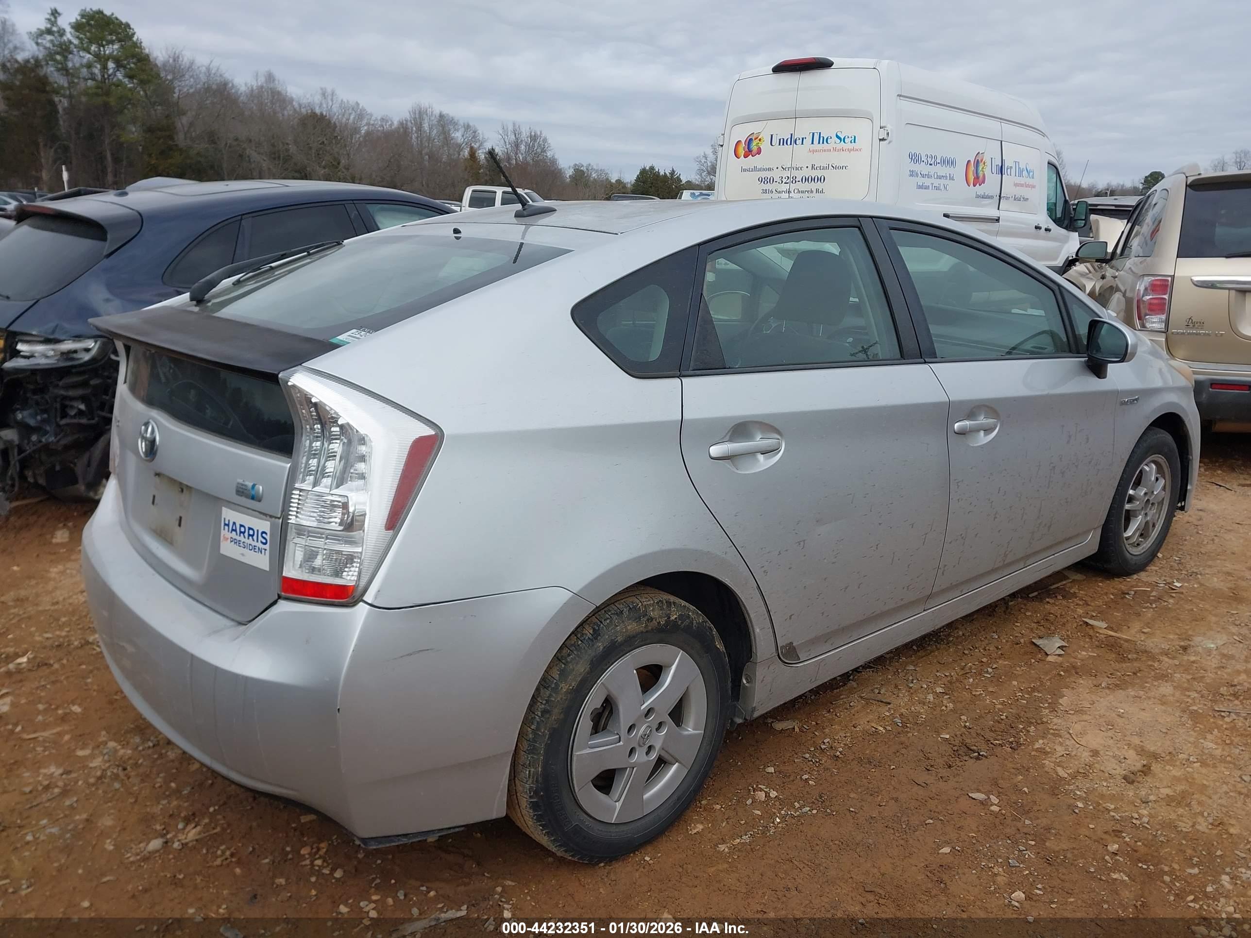 TOYOTA PRIUS image 4