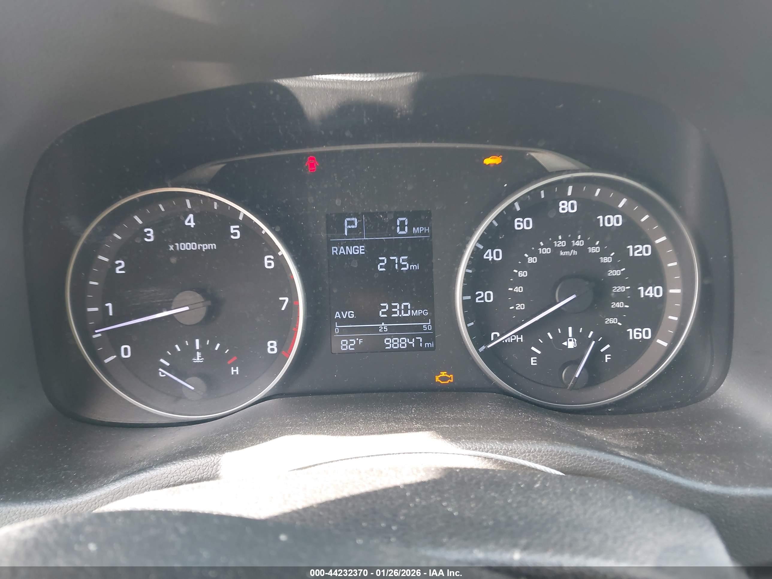 HYUNDAI ELANTRA image 7