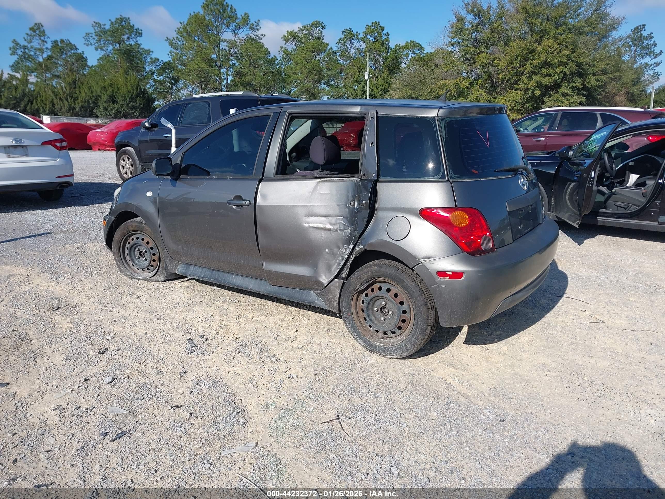 SCION XA image 3