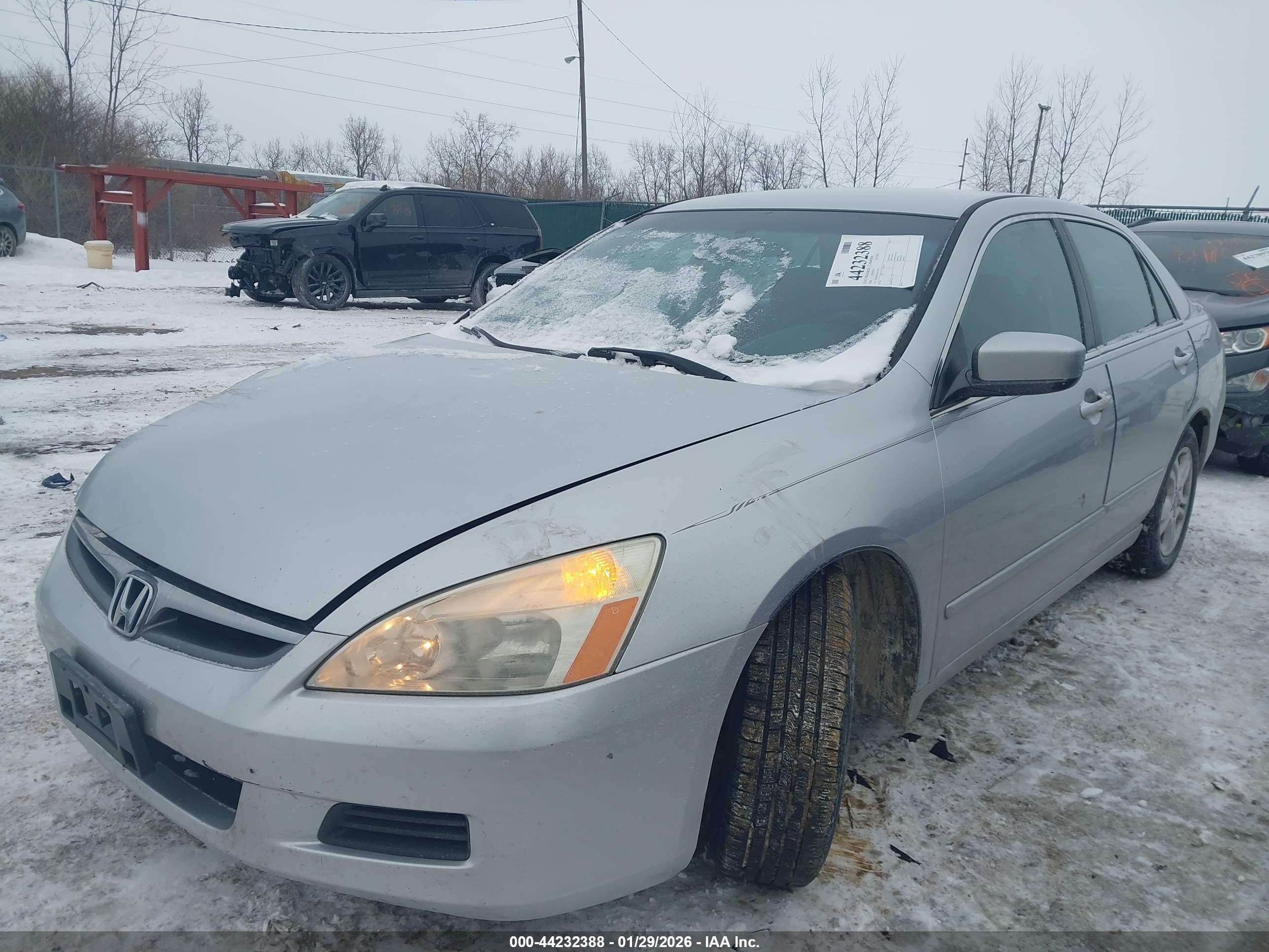 HONDA ACCORD image 2