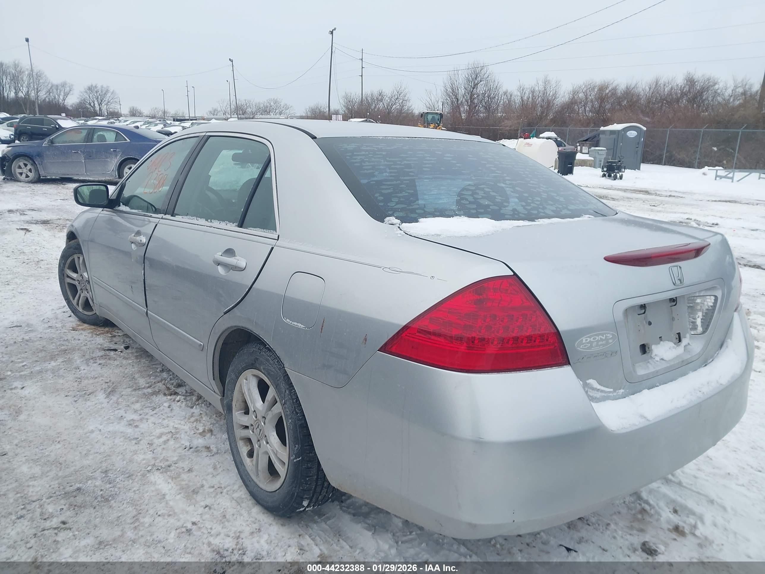 HONDA ACCORD image 3