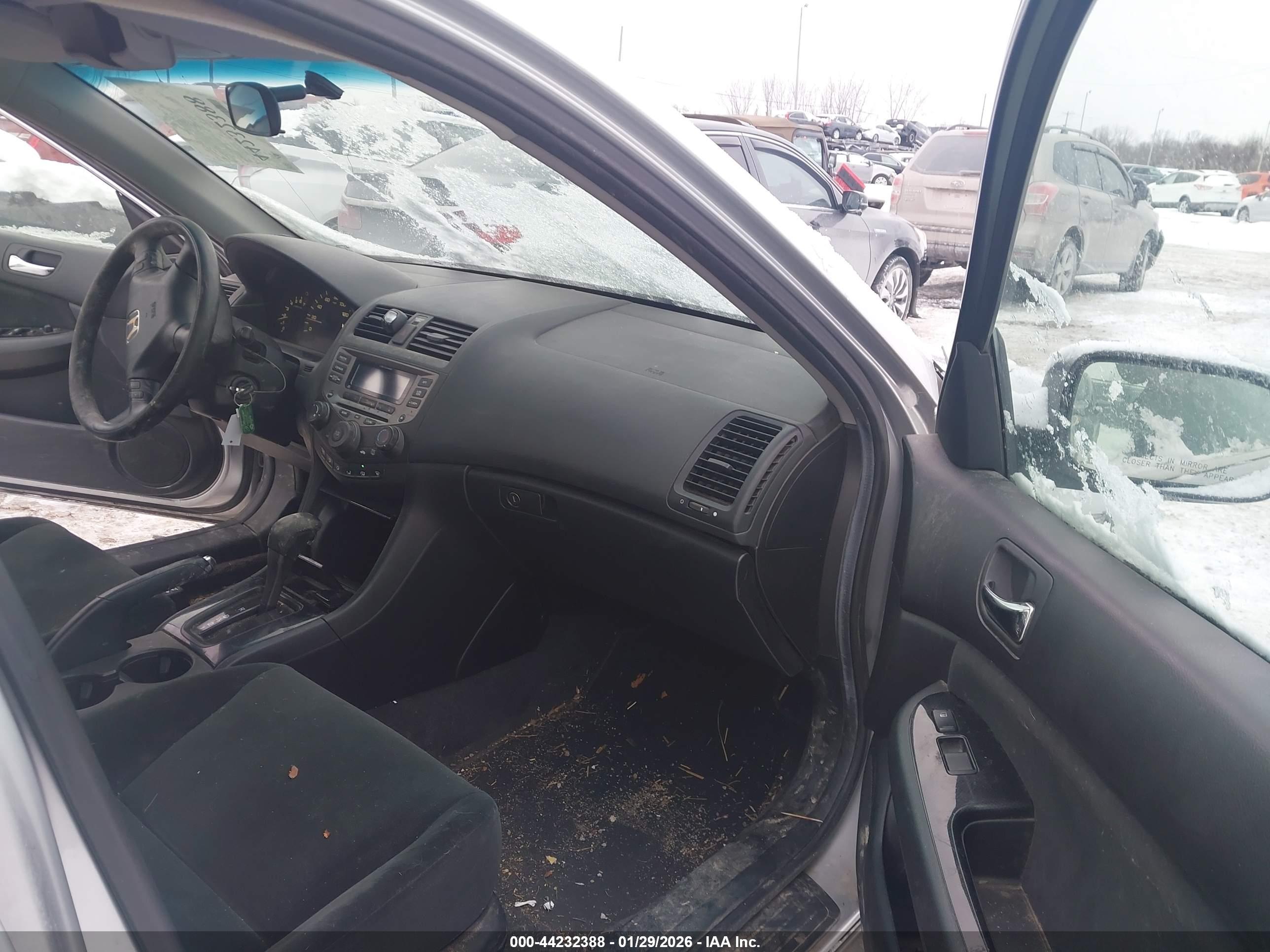 HONDA ACCORD image 5