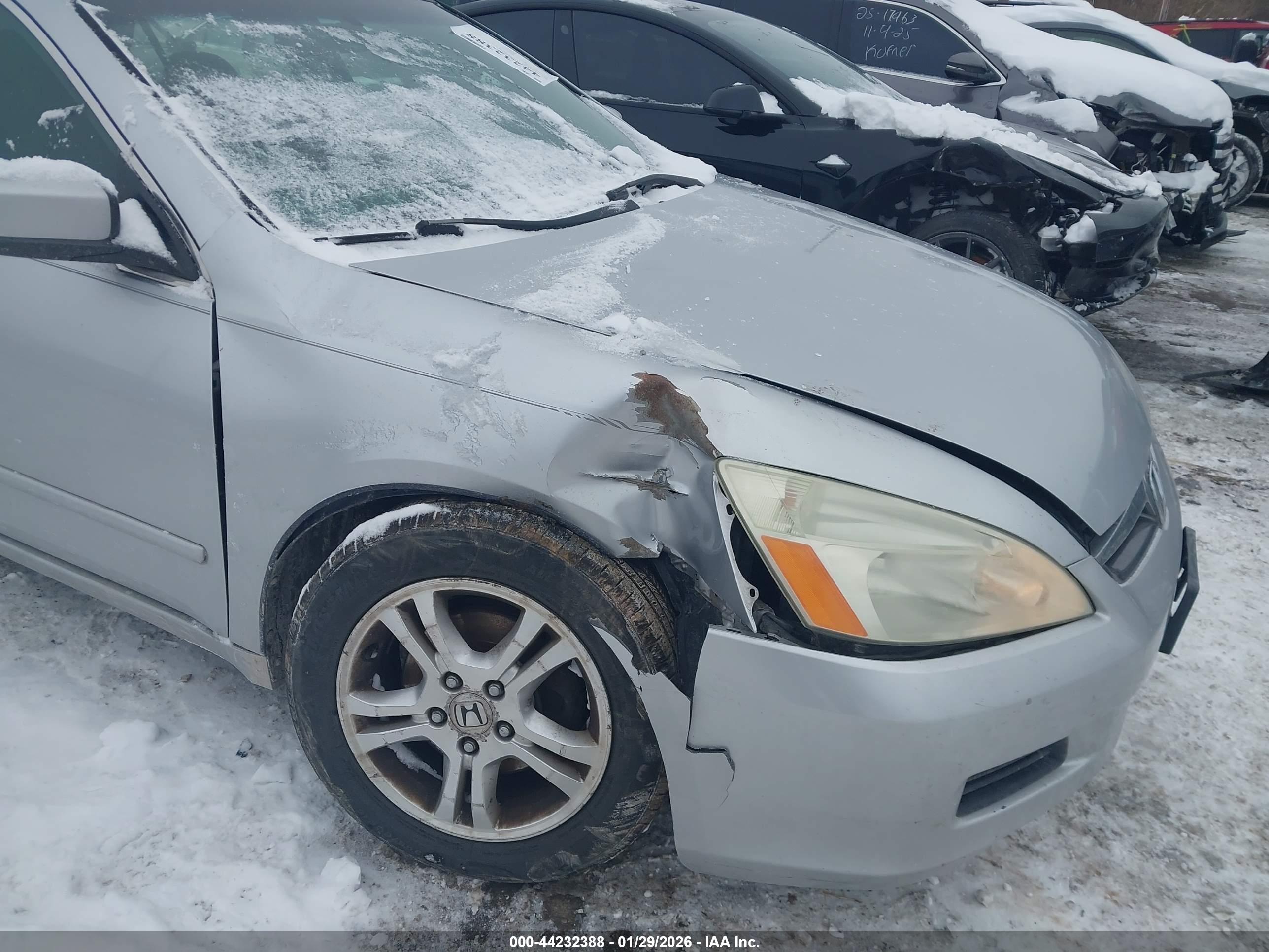 HONDA ACCORD image 6