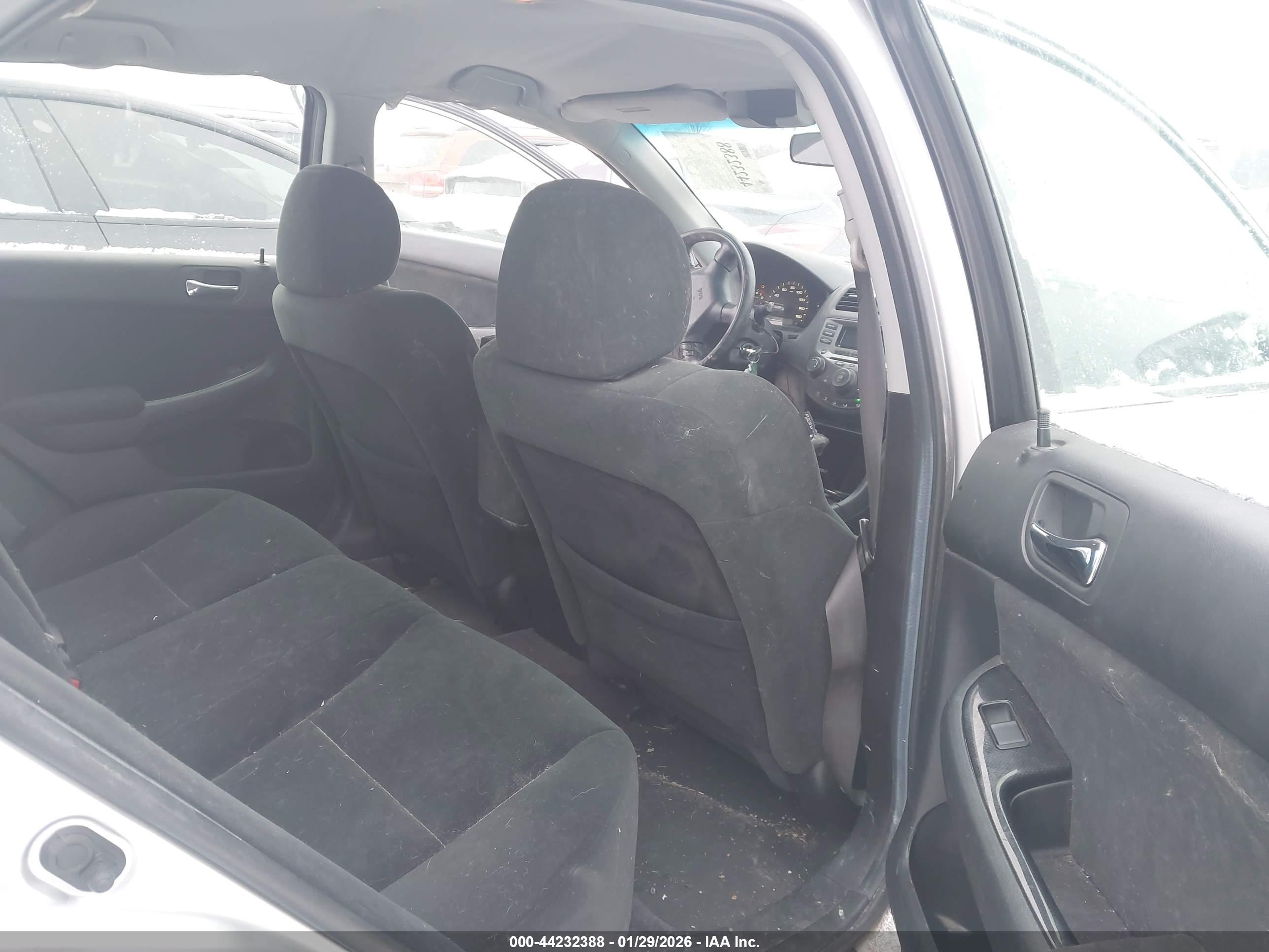 HONDA ACCORD image 8