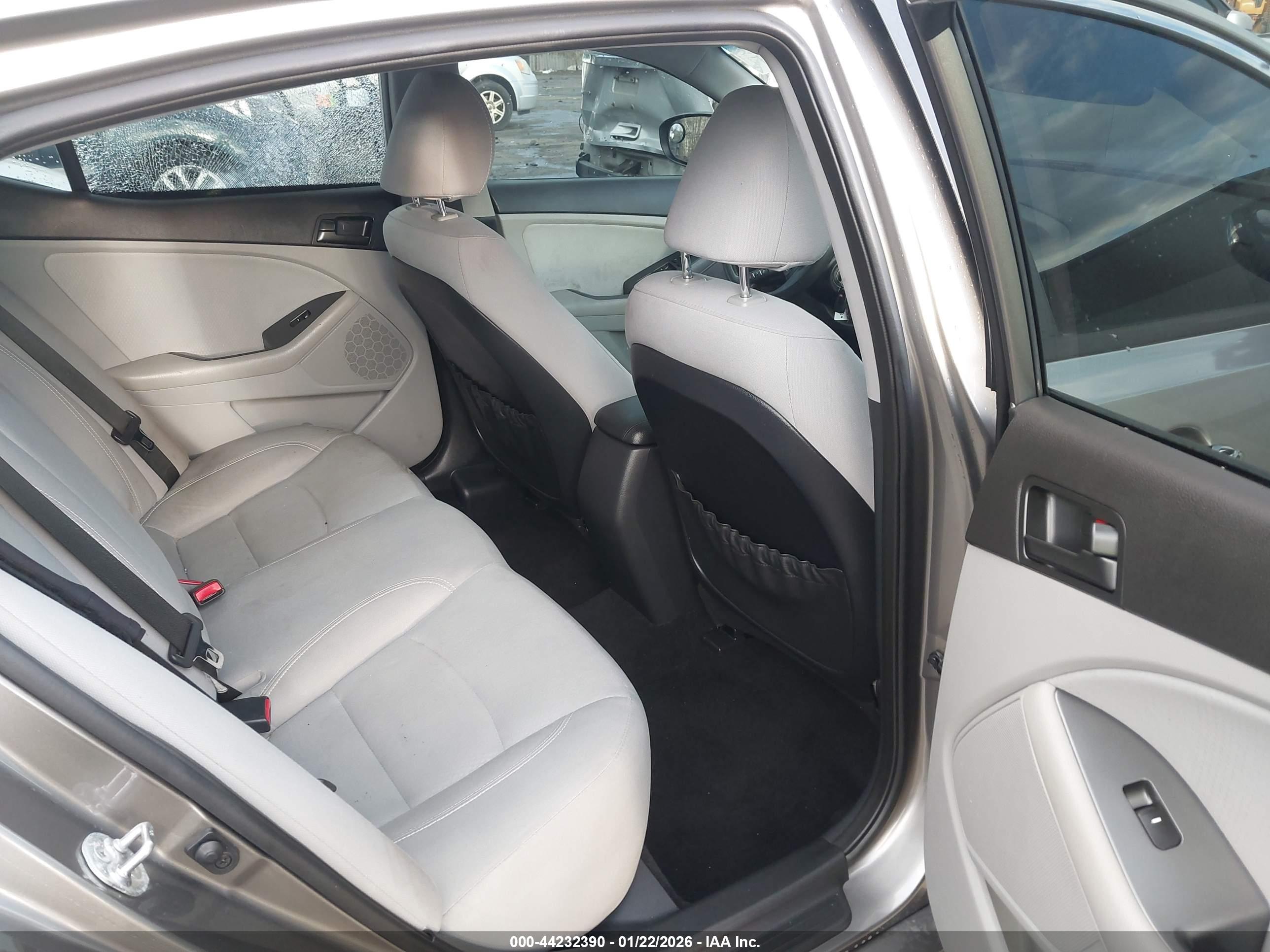 KIA OPTIMA image 8