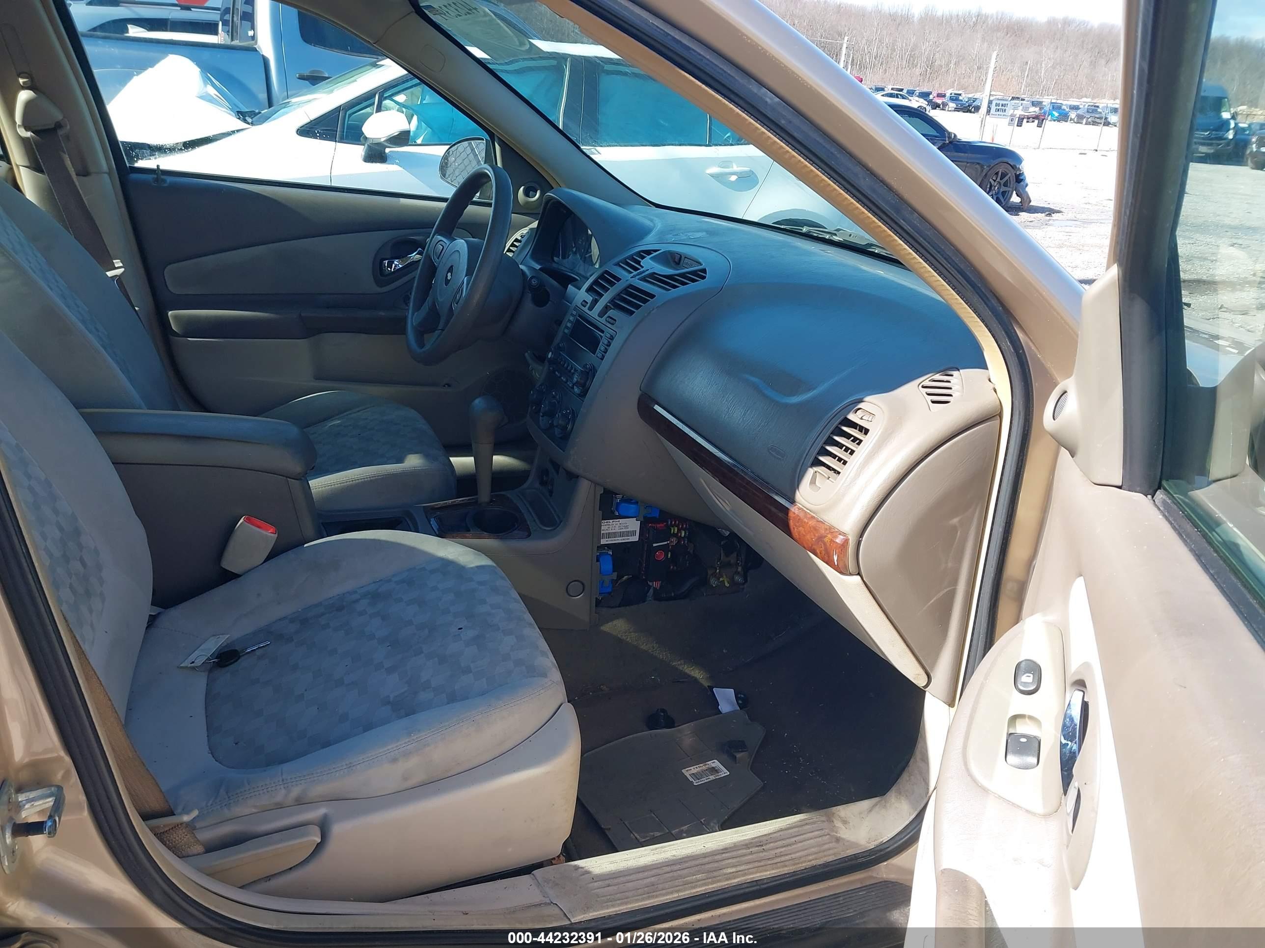 CHEVROLET MALIBU image 5