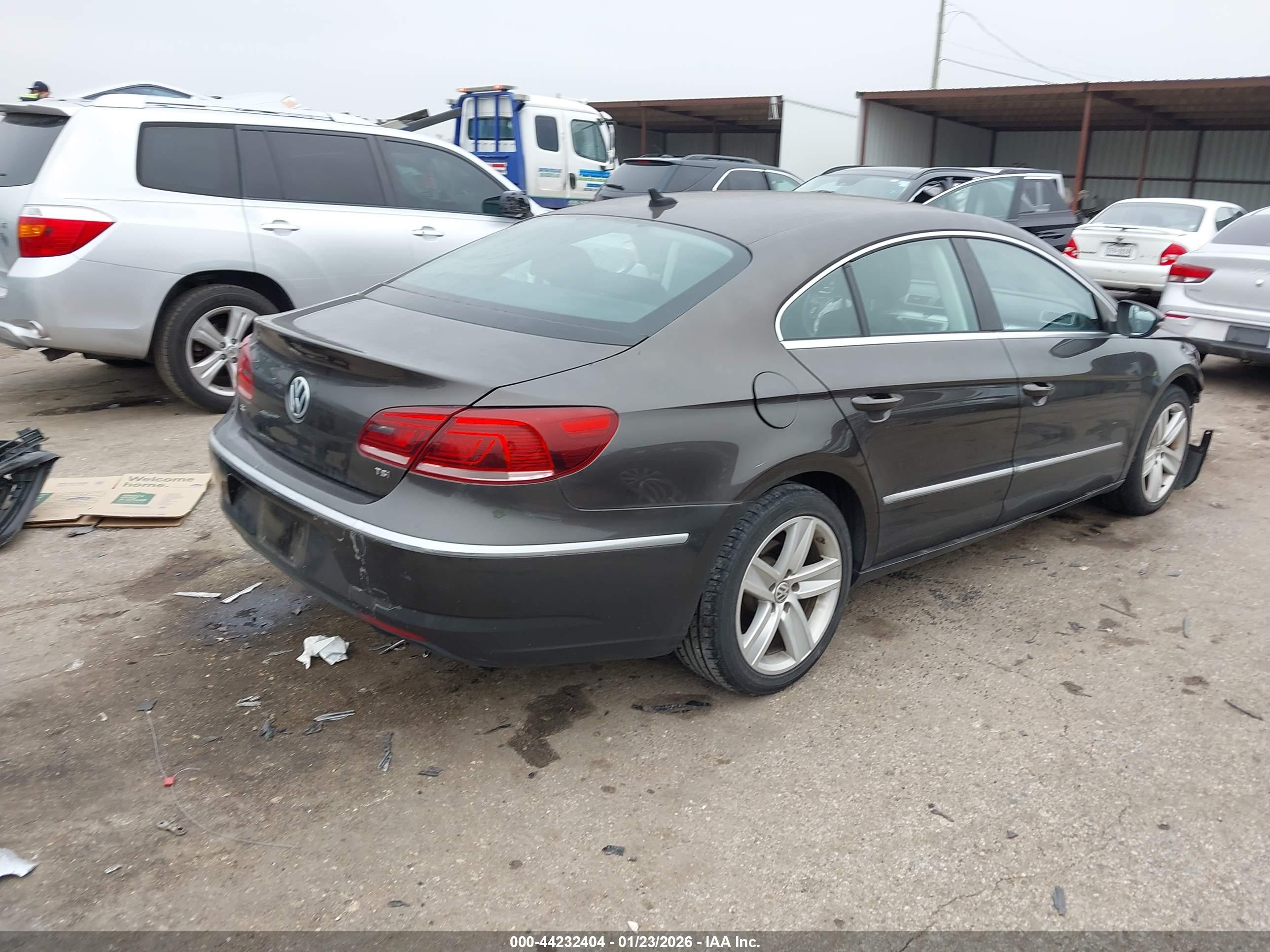 VOLKSWAGEN CC image 4