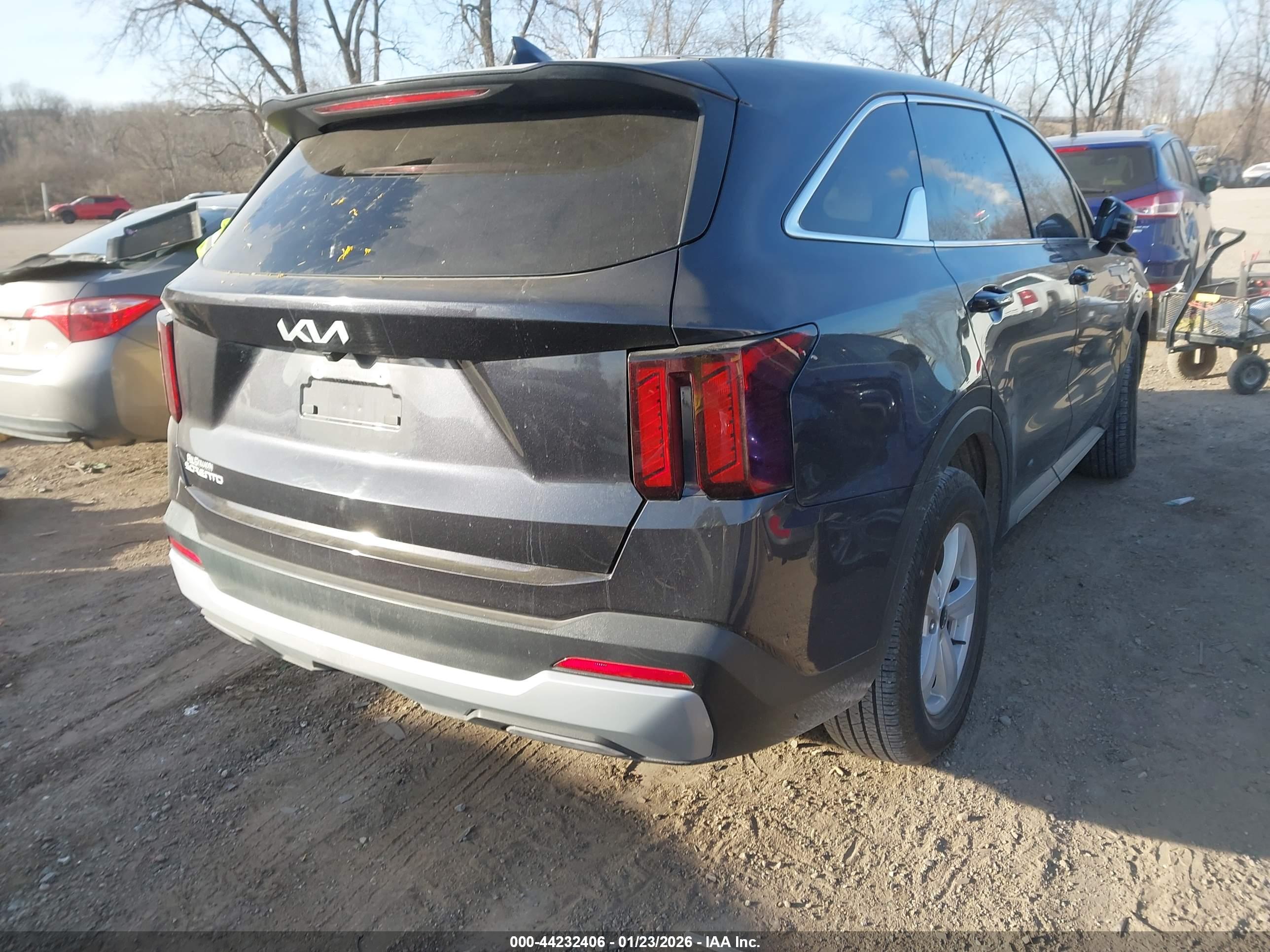KIA SORENTO image 4
