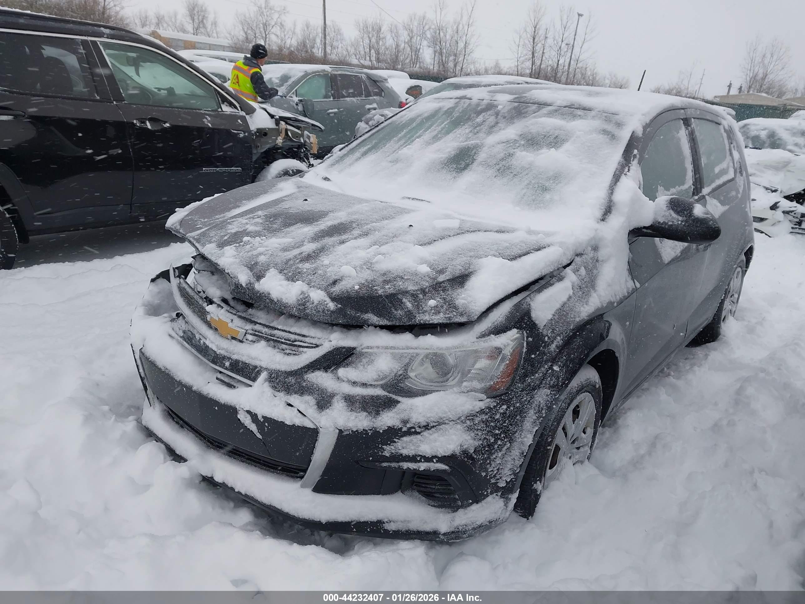 CHEVROLET SONIC image 2