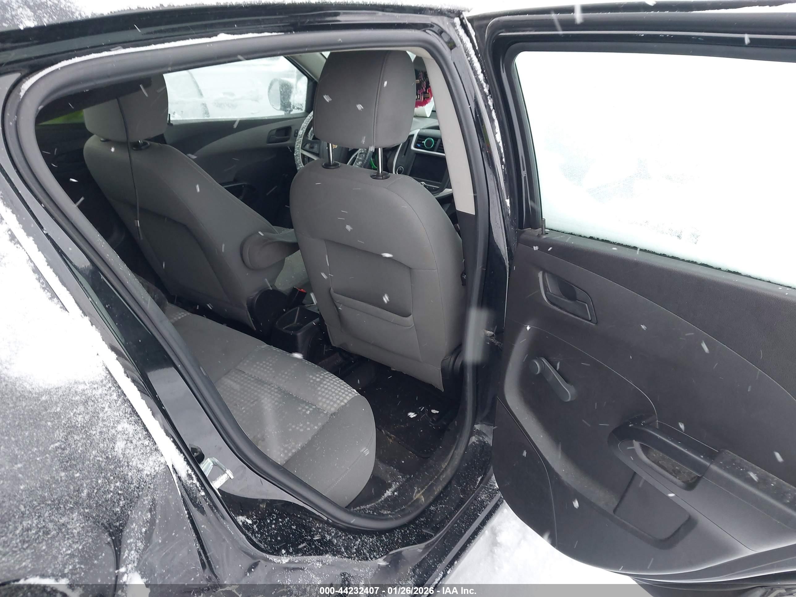 CHEVROLET SONIC image 8