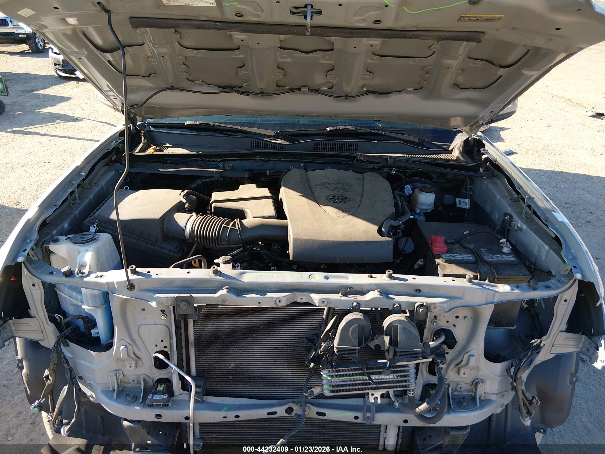 TOYOTA TACOMA image 10