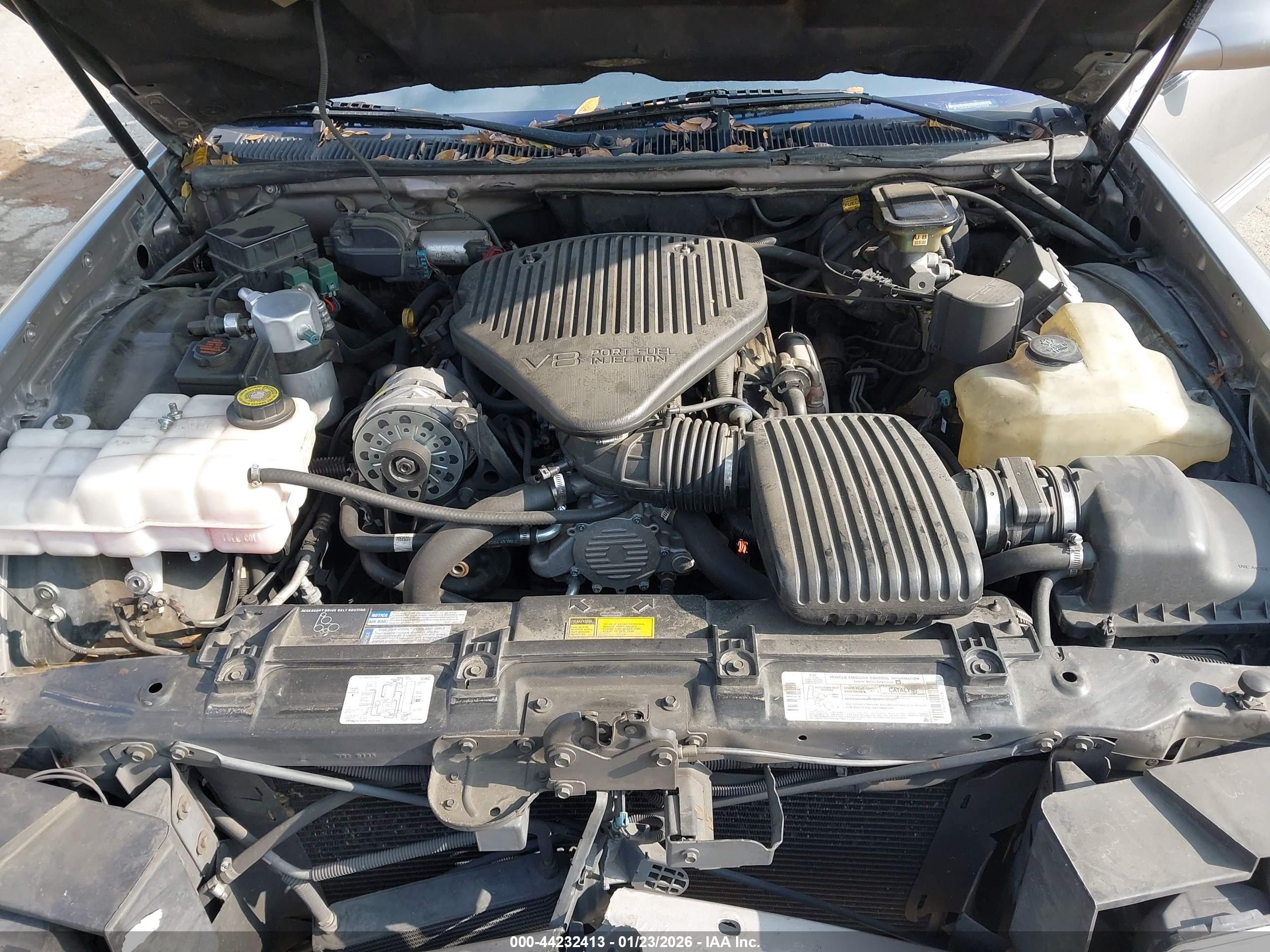 CADILLAC FLEETWOOD image 10