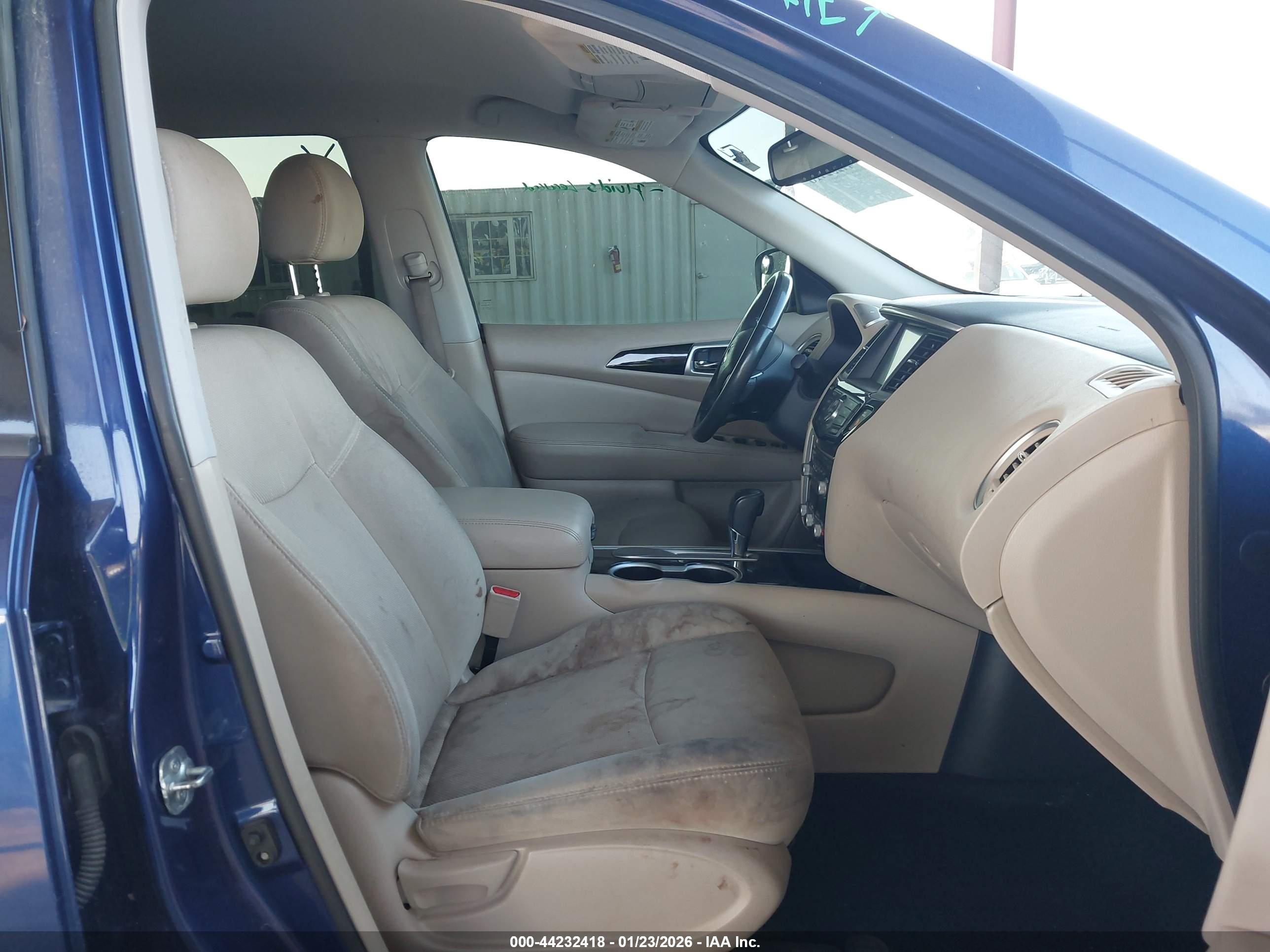 NISSAN PATHFINDER image 5