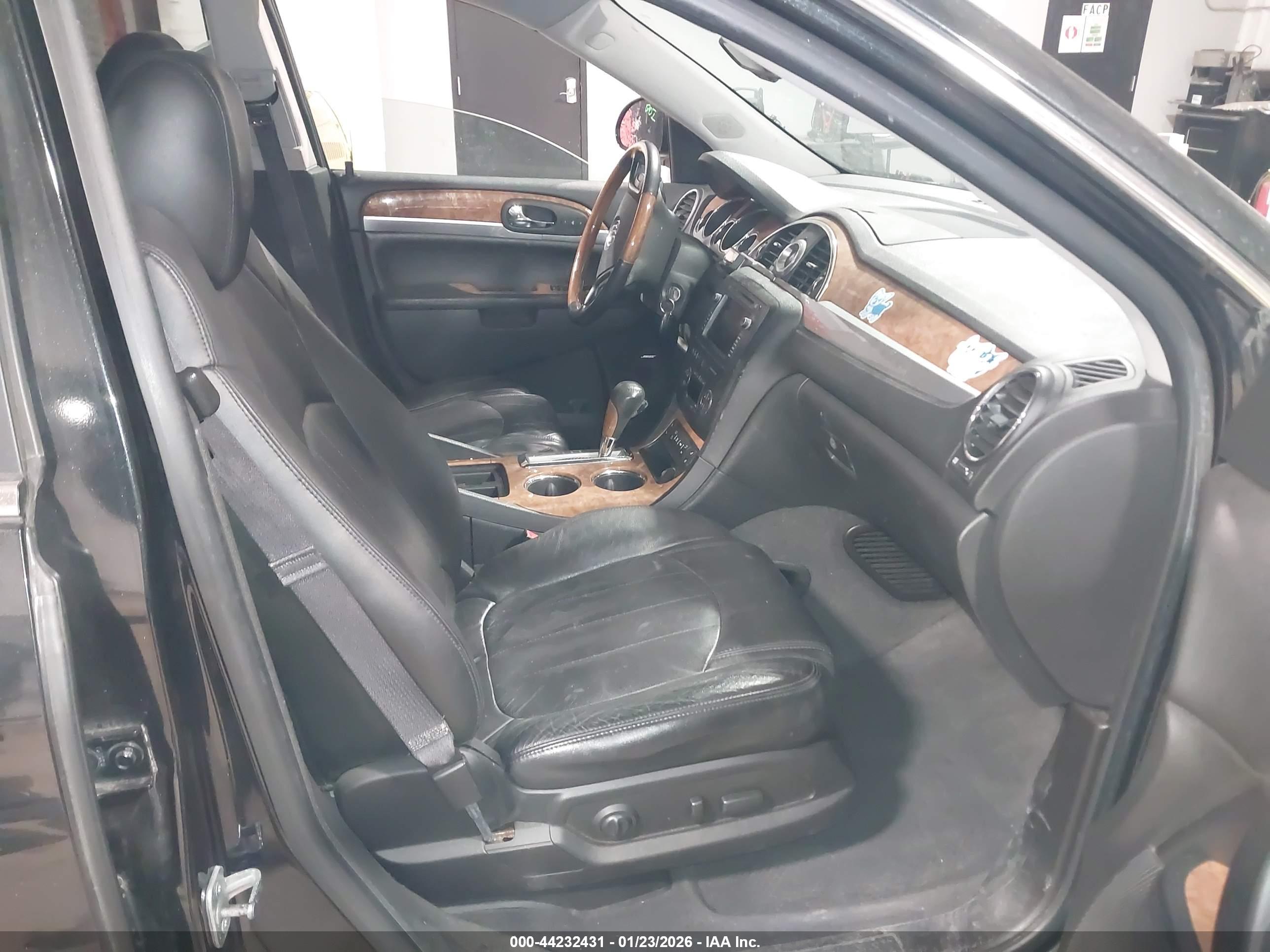 BUICK ENCLAVE image 5