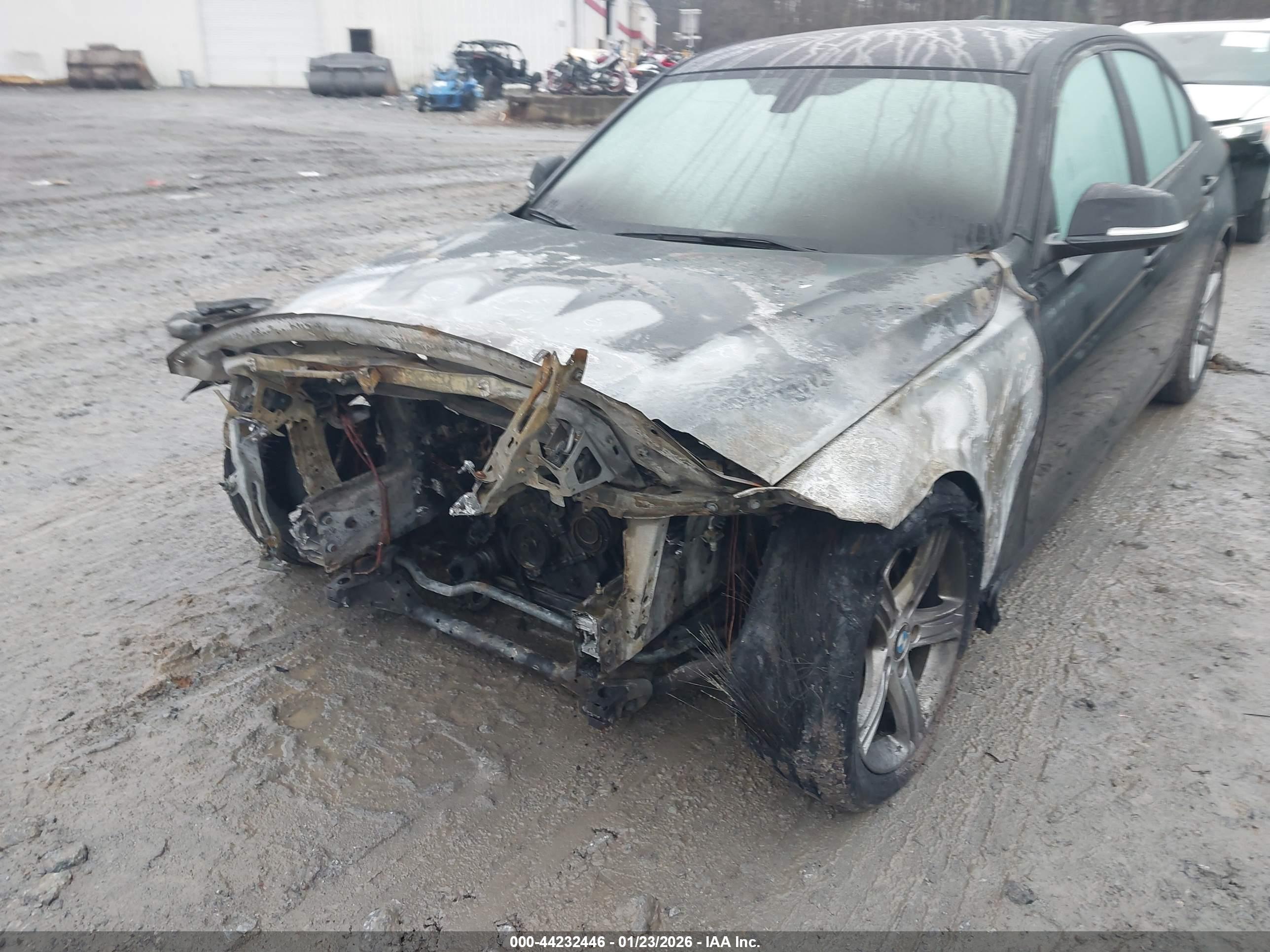 BMW 328I image 6