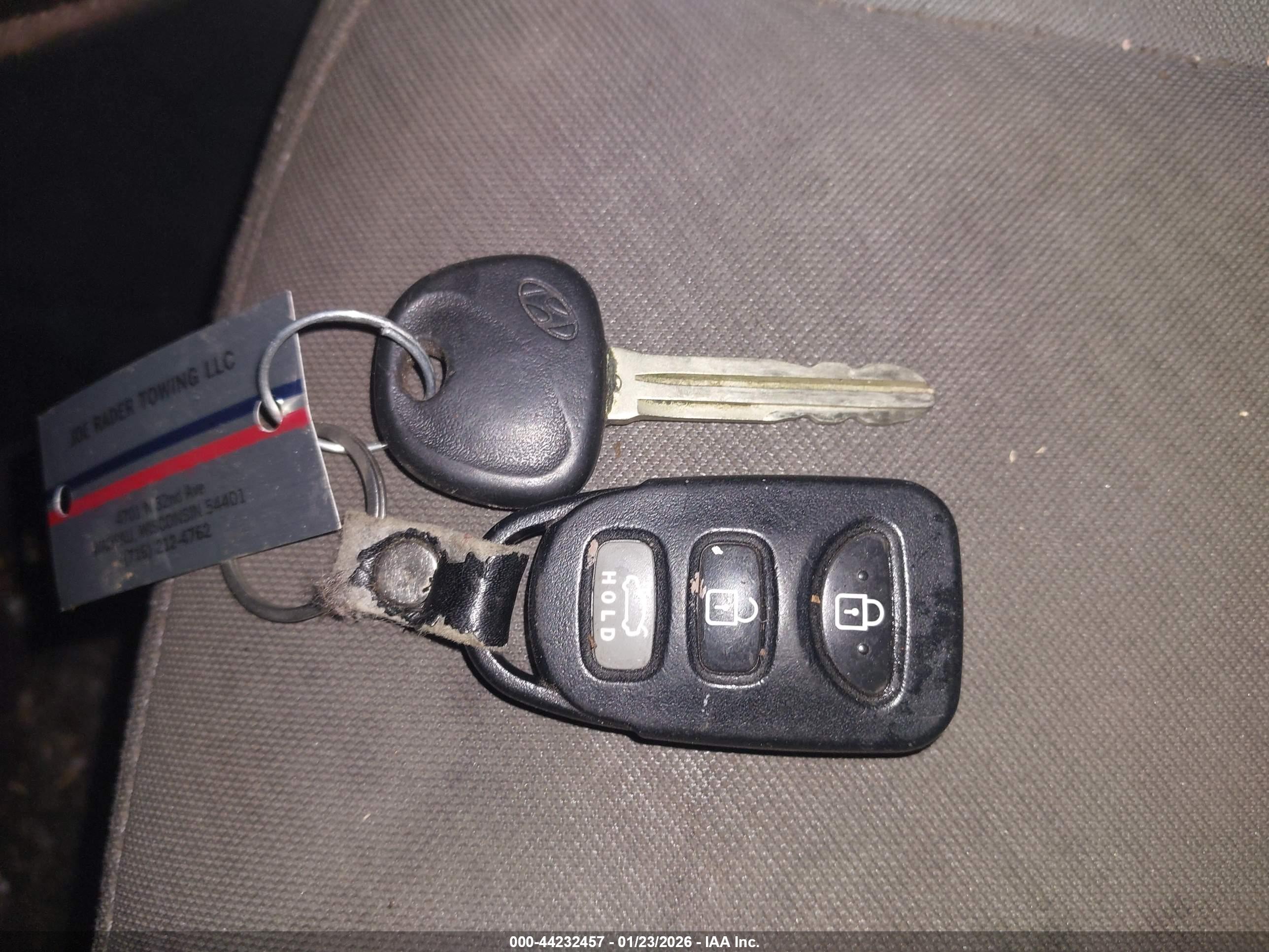 HYUNDAI ELANTRA image 11