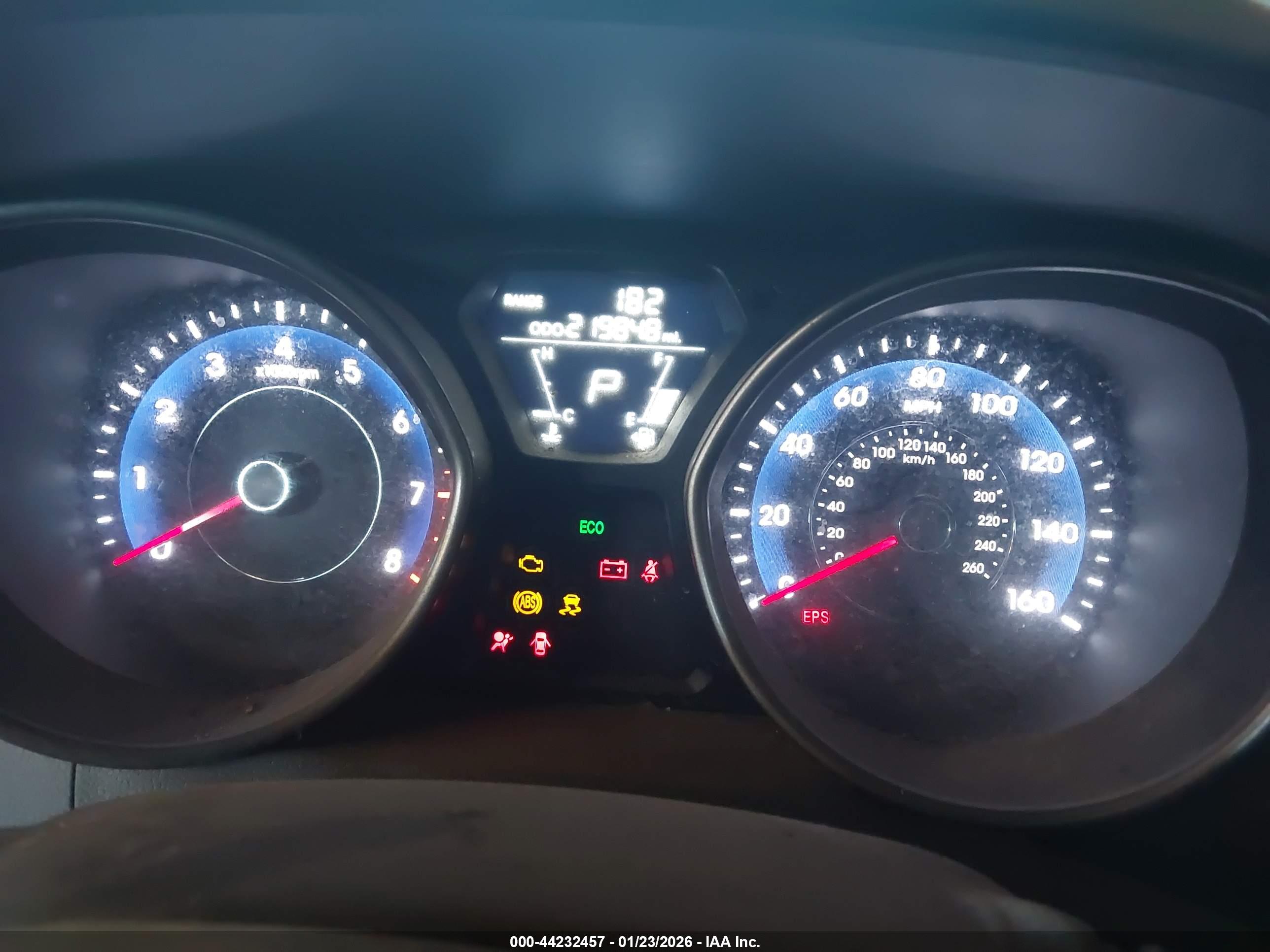 HYUNDAI ELANTRA image 7